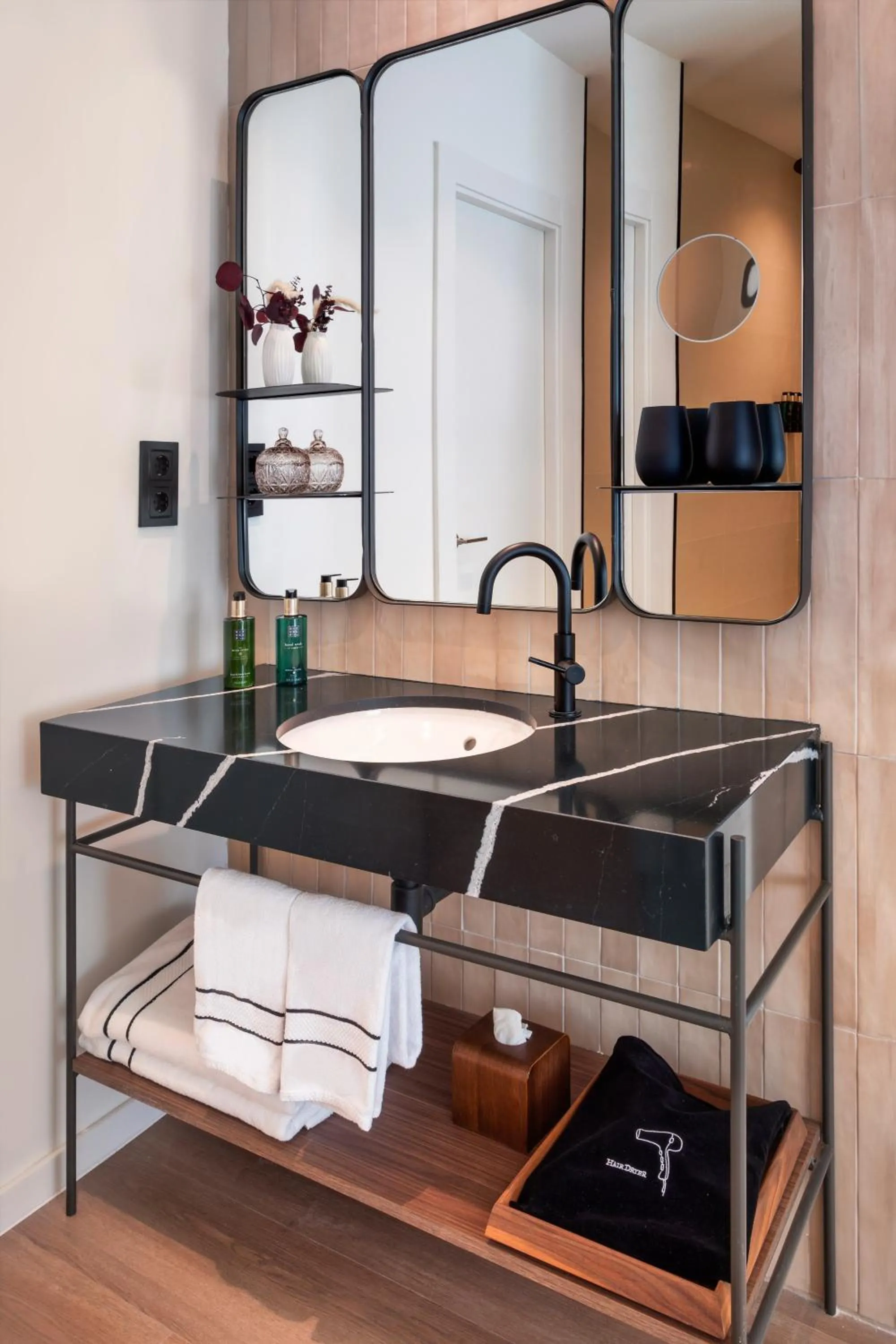 Bathroom in Meliá Granada