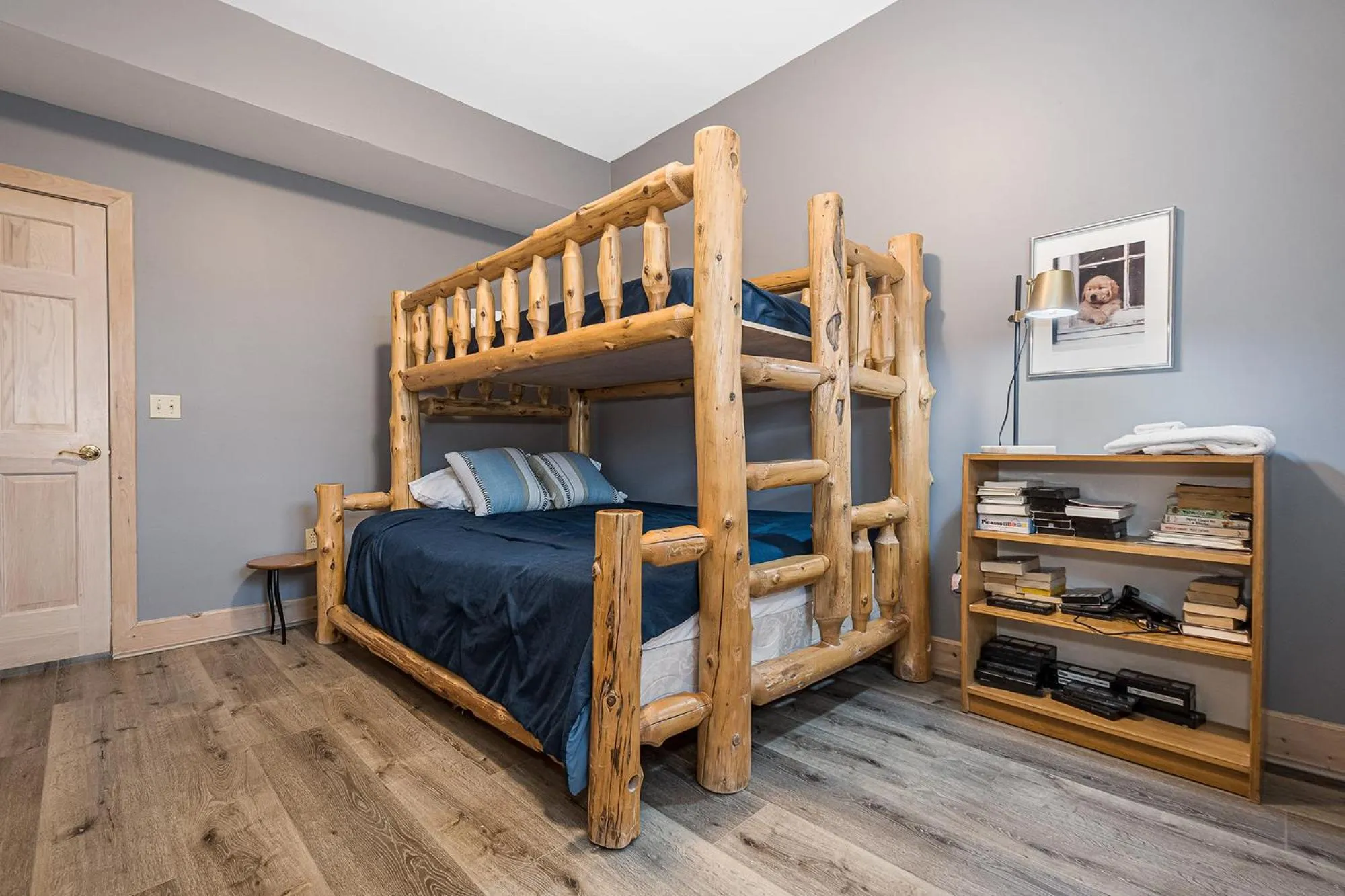 Property building in Glass Mountain Lodge