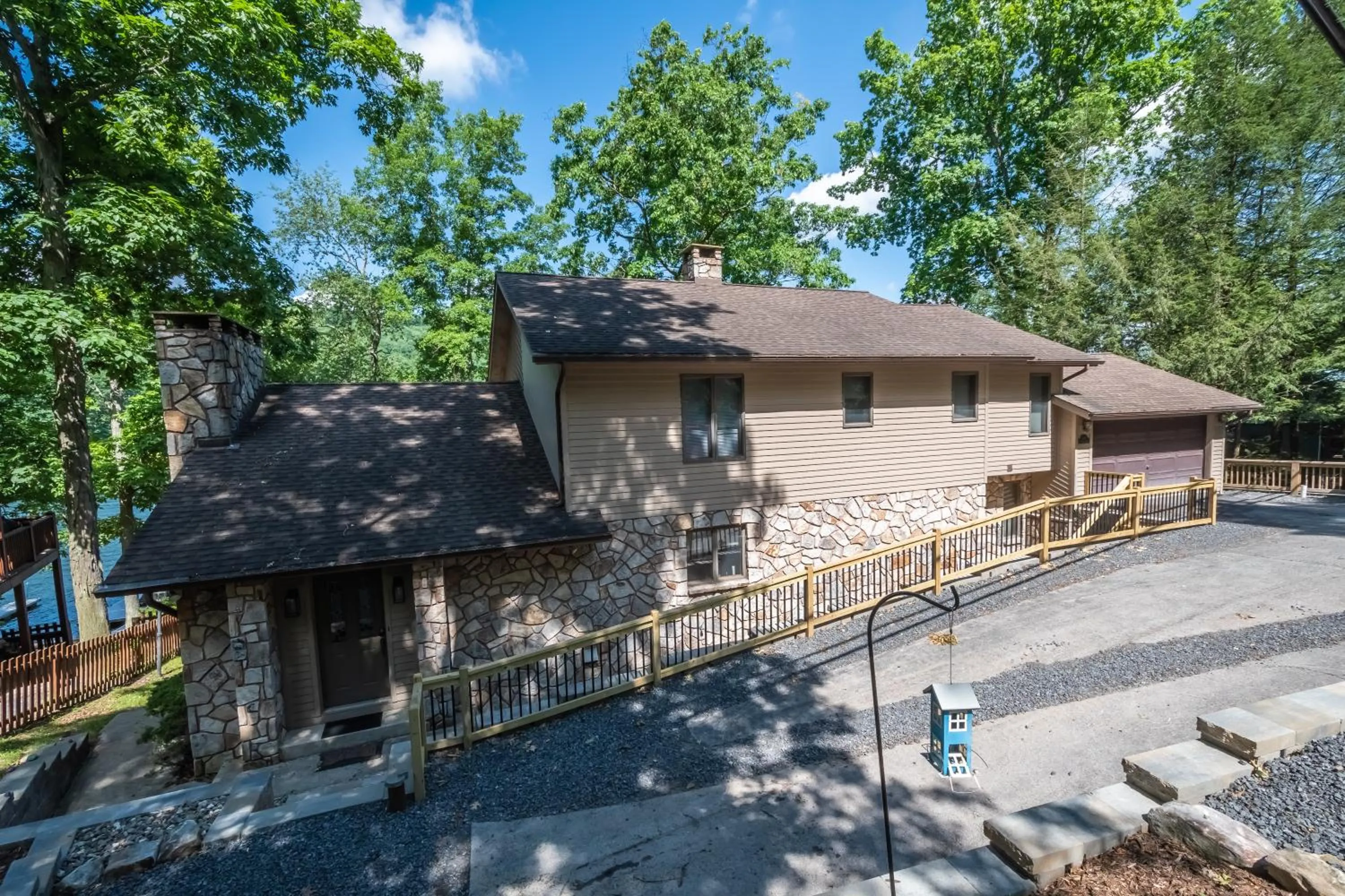Property building in Gone Fish Inn