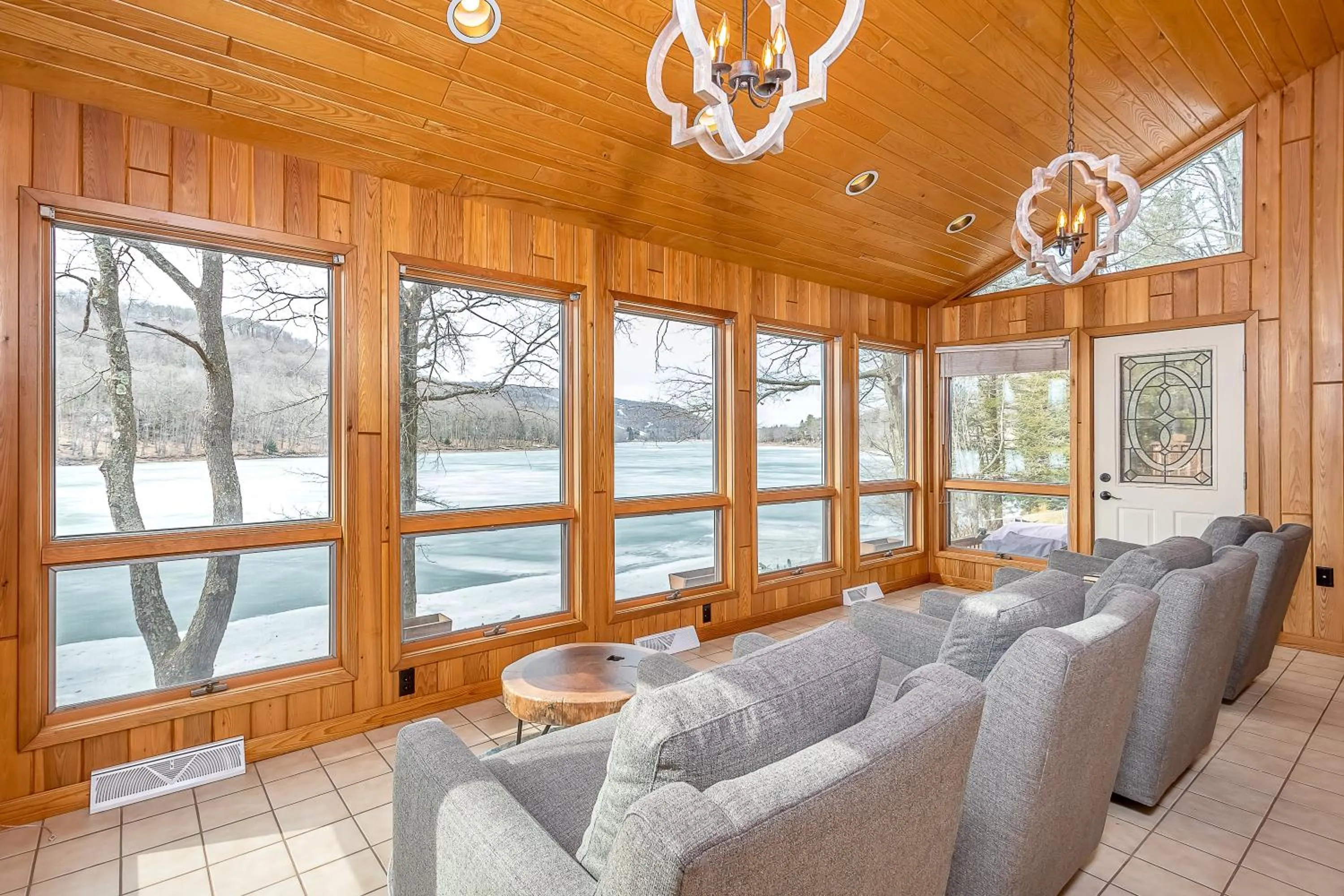 Property building in Gone Fish Inn