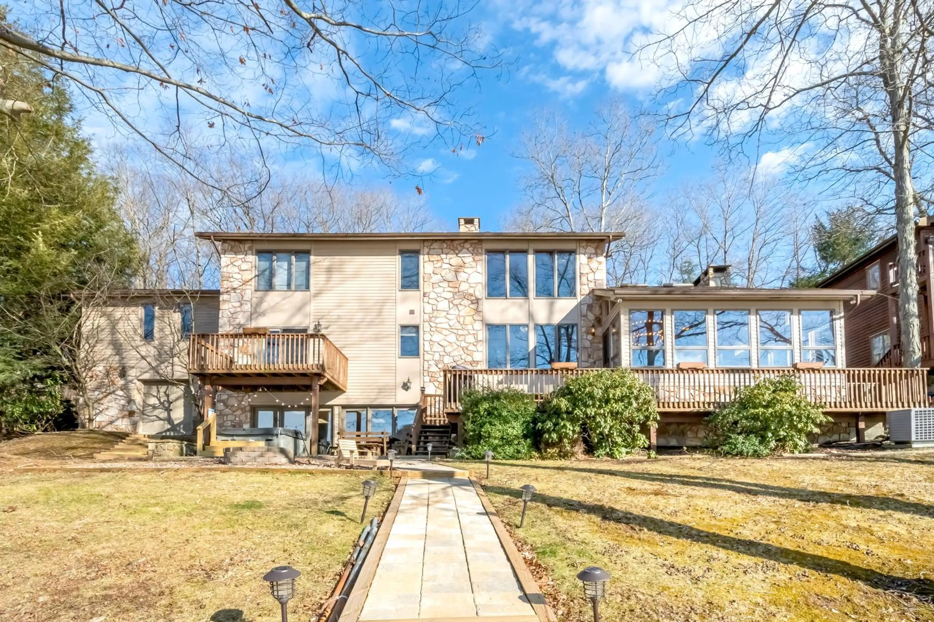 Property building in Gone Fish Inn