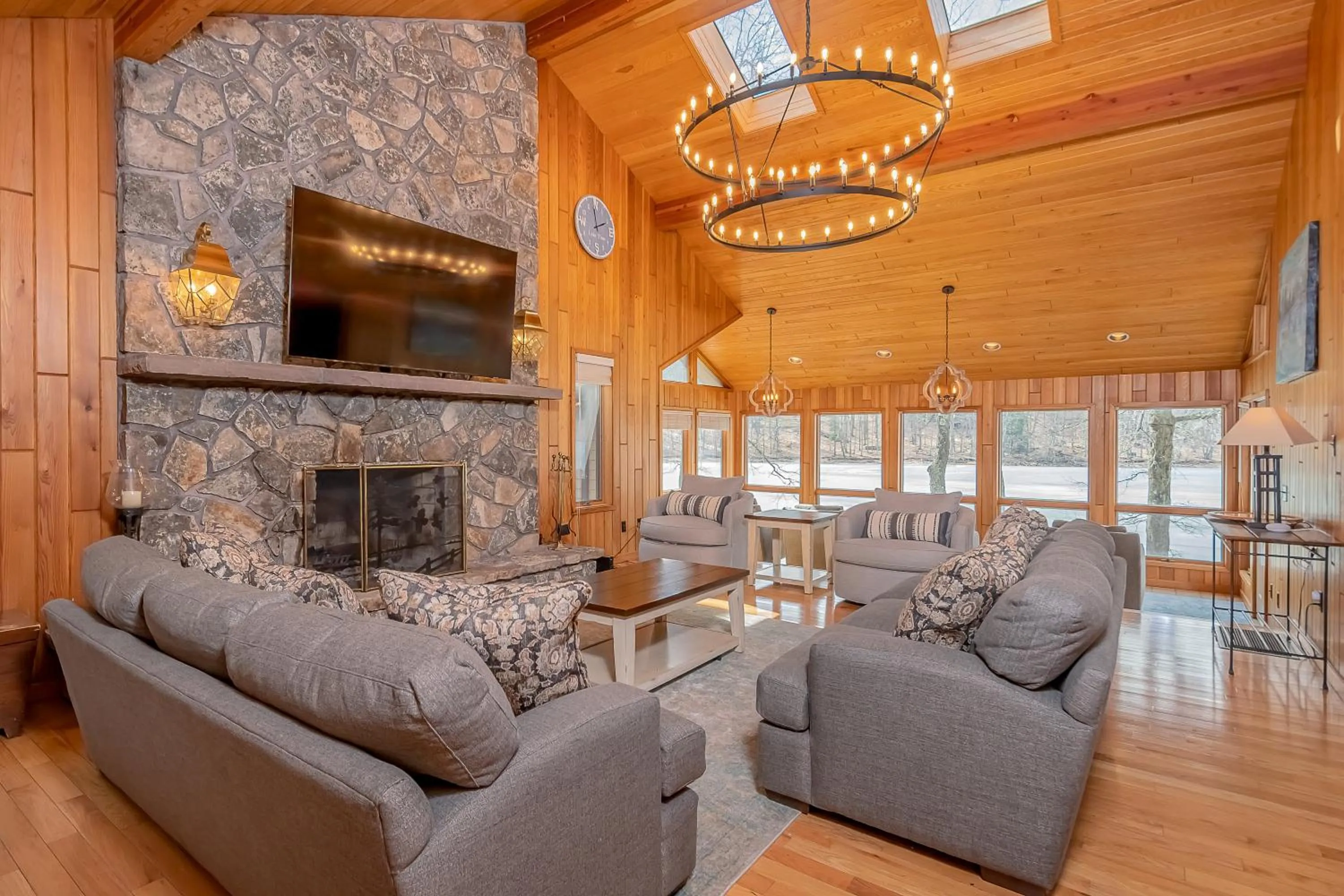 Property building in Gone Fish Inn