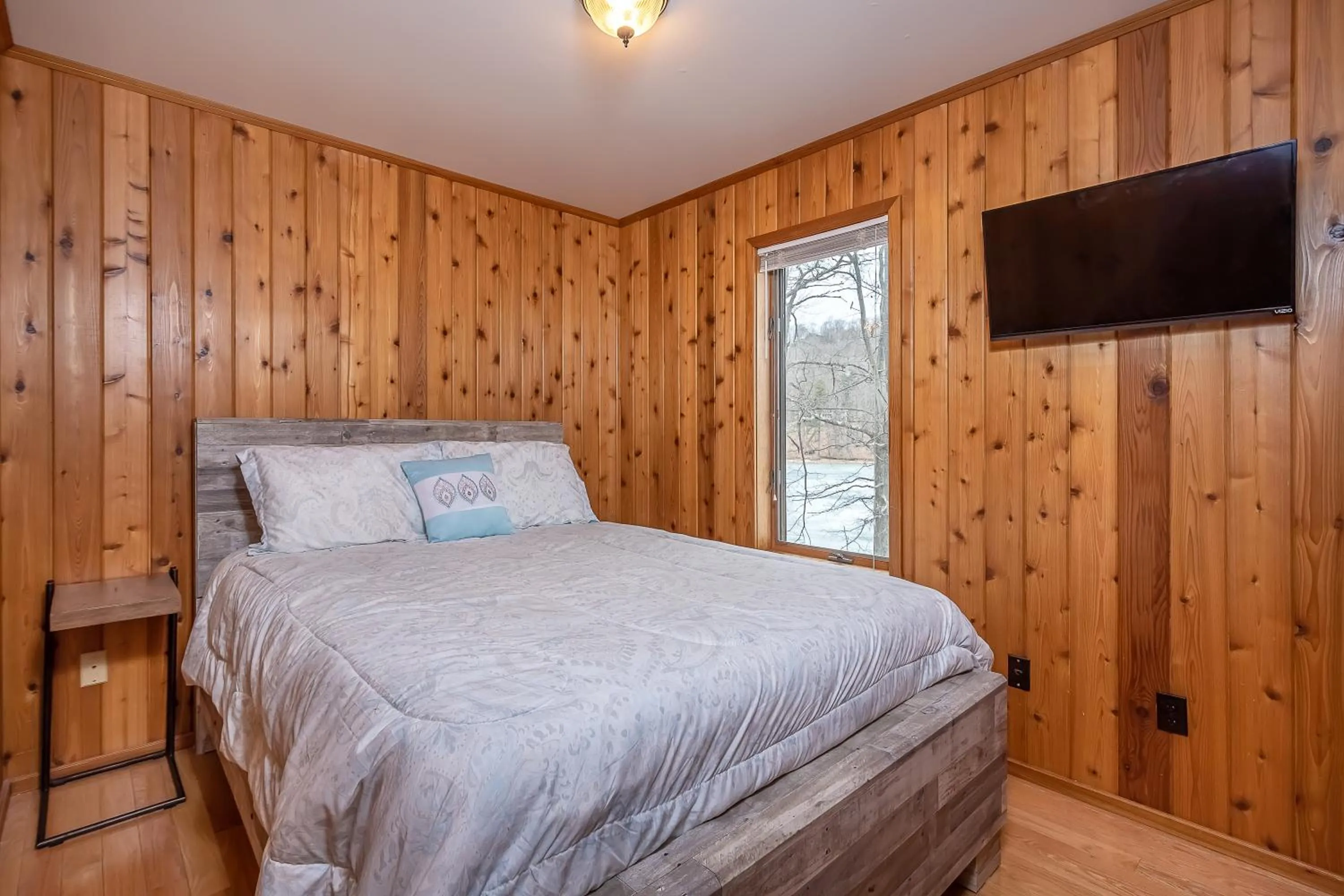 Property building, Bed in Gone Fish Inn