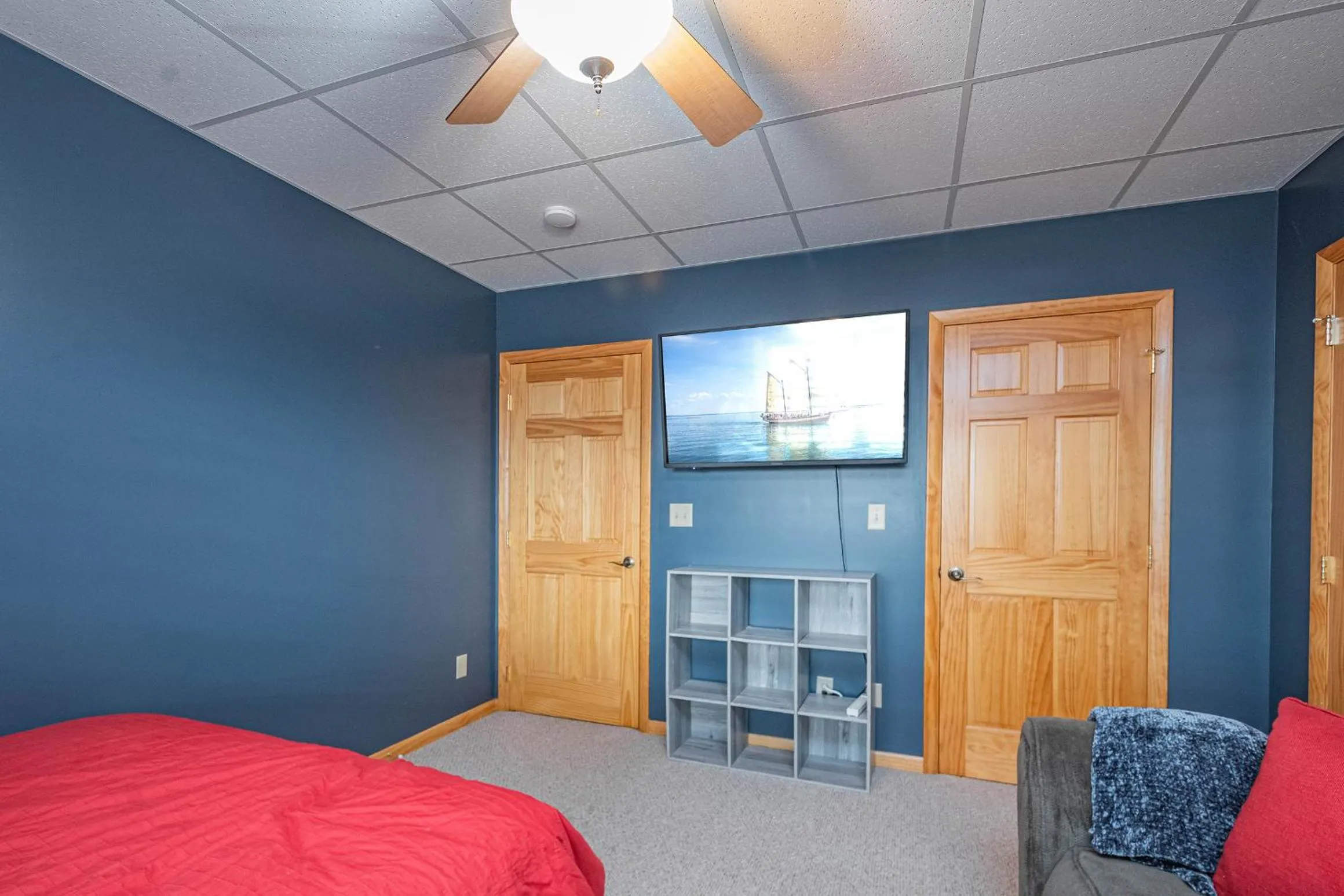 Property building, Bed in Happyplace Hideaway