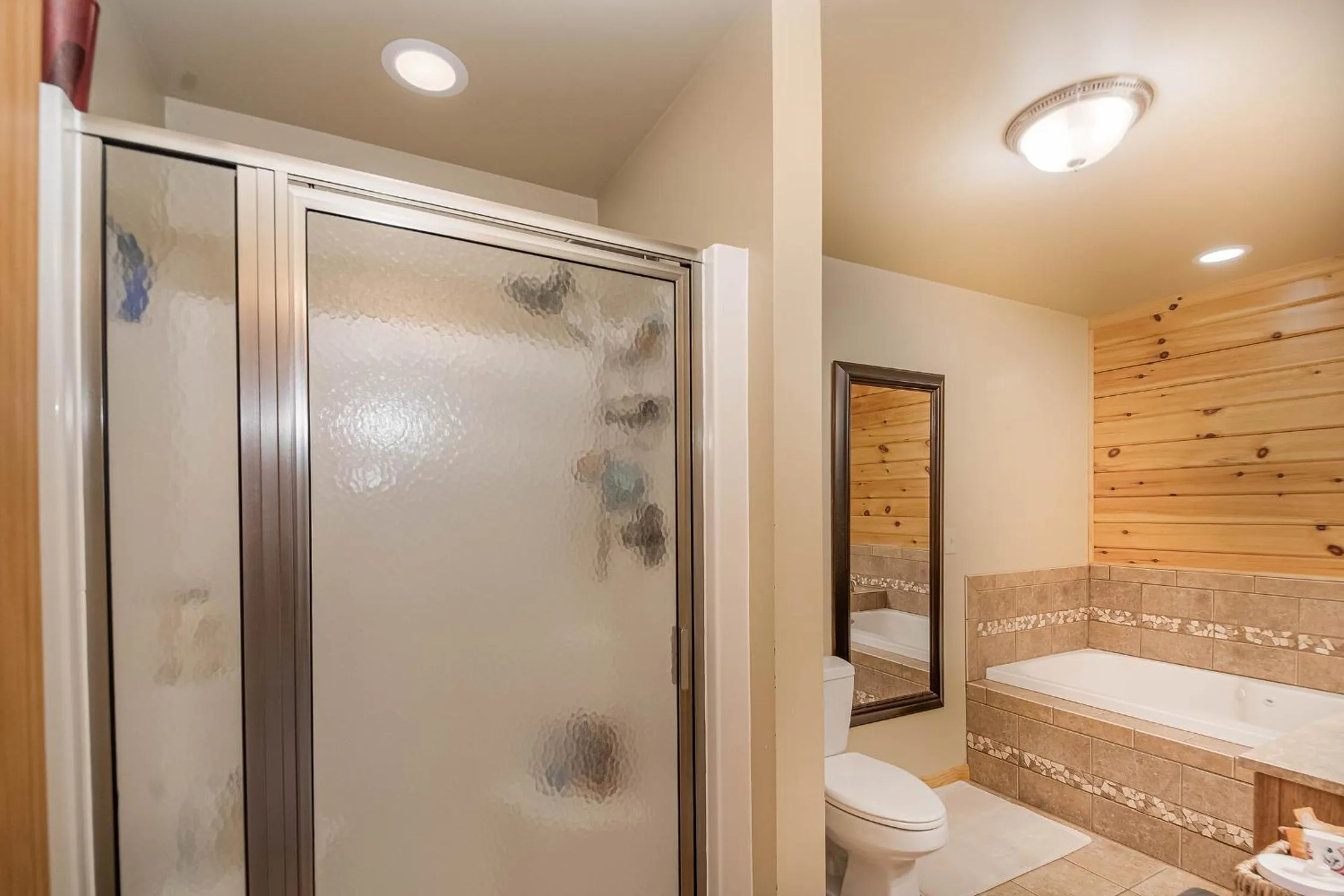 Property building in Happyplace Hideaway