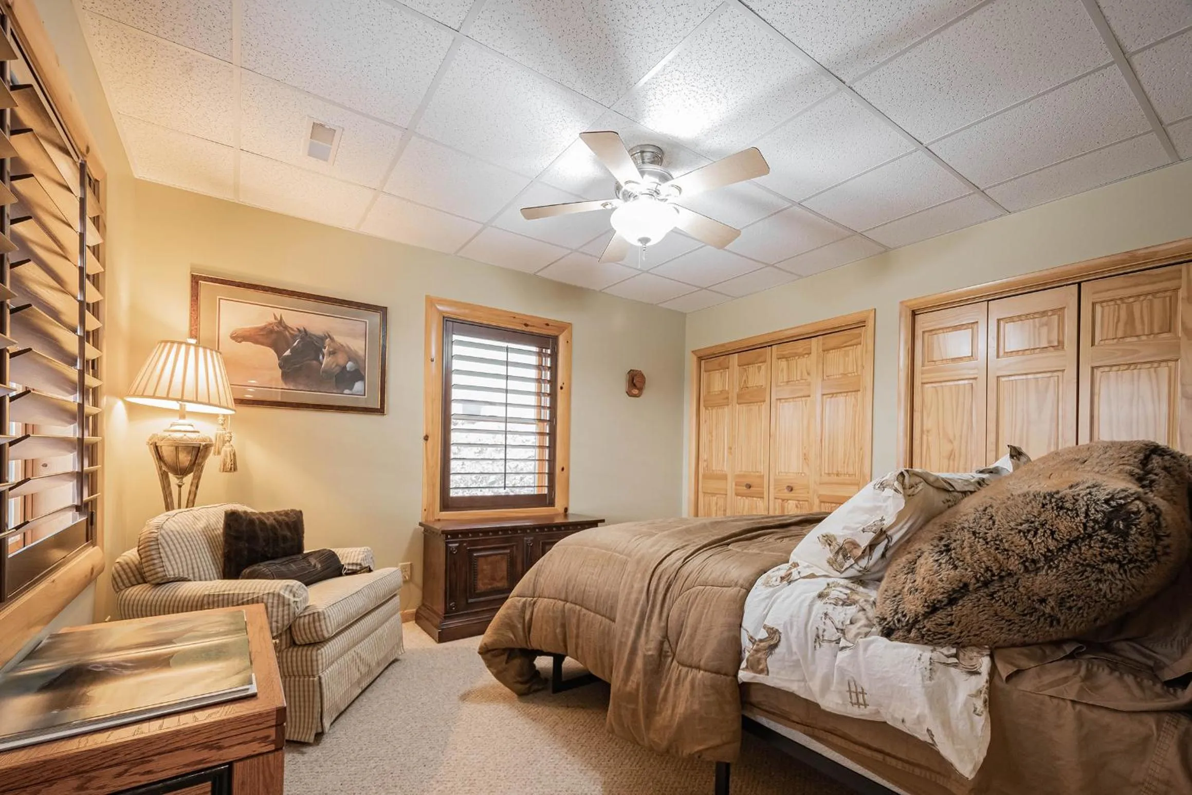 Property building, Bed in Happyplace Hideaway