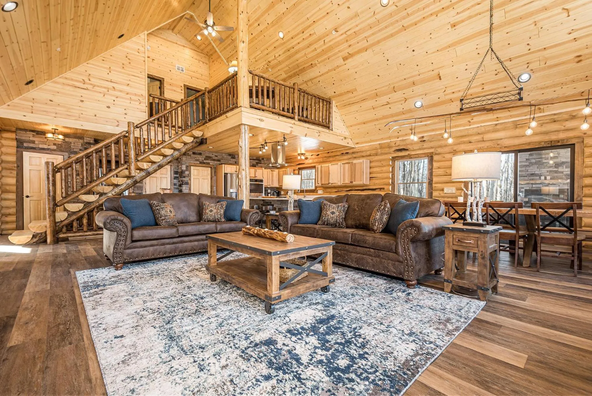 Property building in Honey Bear Hideaway