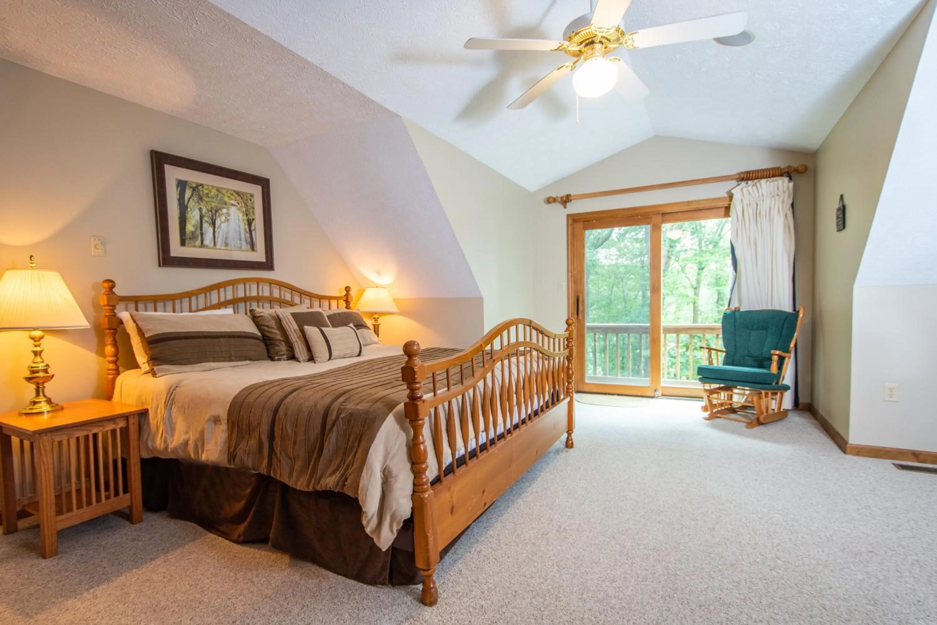 Bed in Lake Dreaming