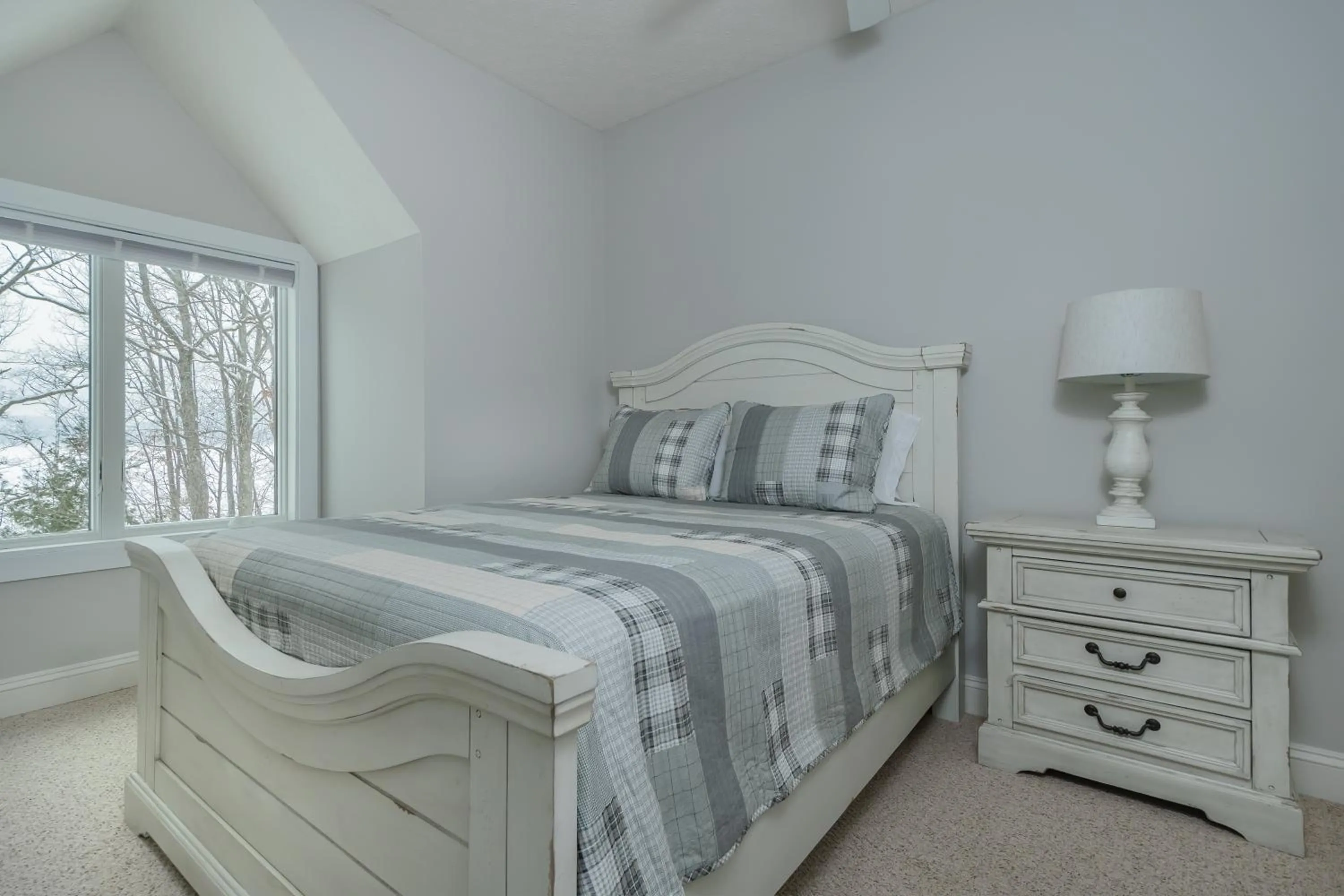 Property building, Bed in Leap Away