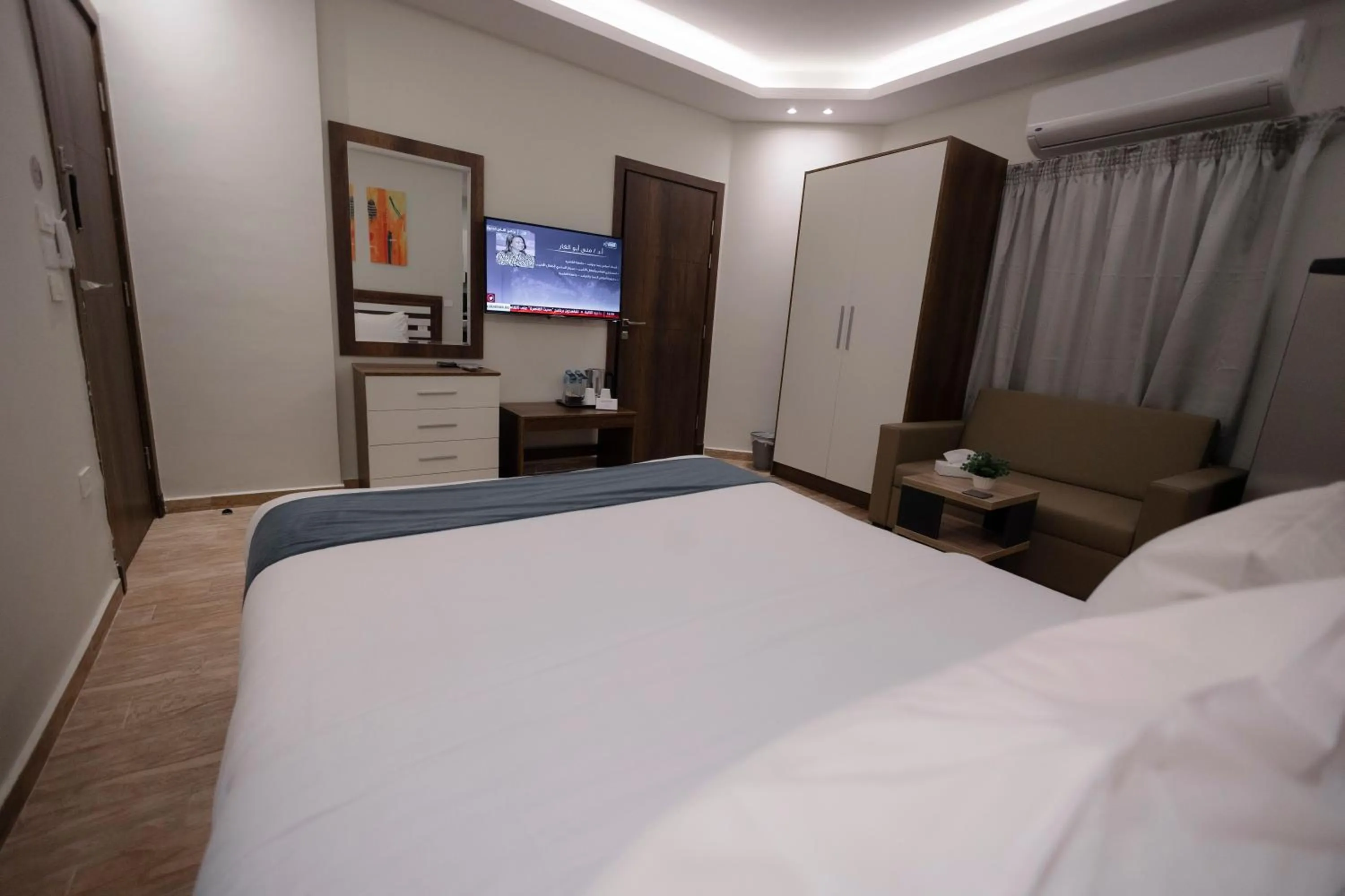 TV and multimedia, Bed in Royal Inn Residence New Cairo