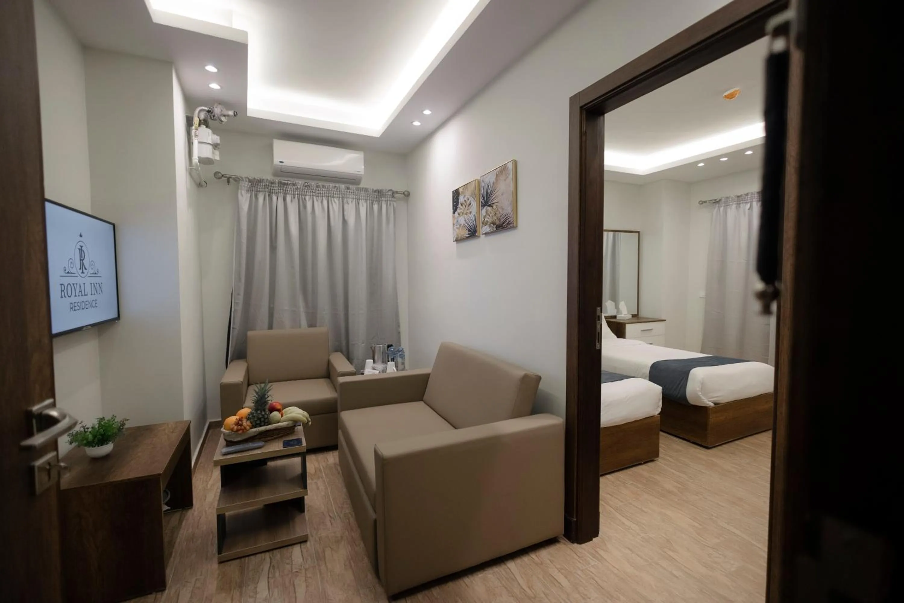 Photo of the whole room, Bed in Royal Inn Residence New Cairo