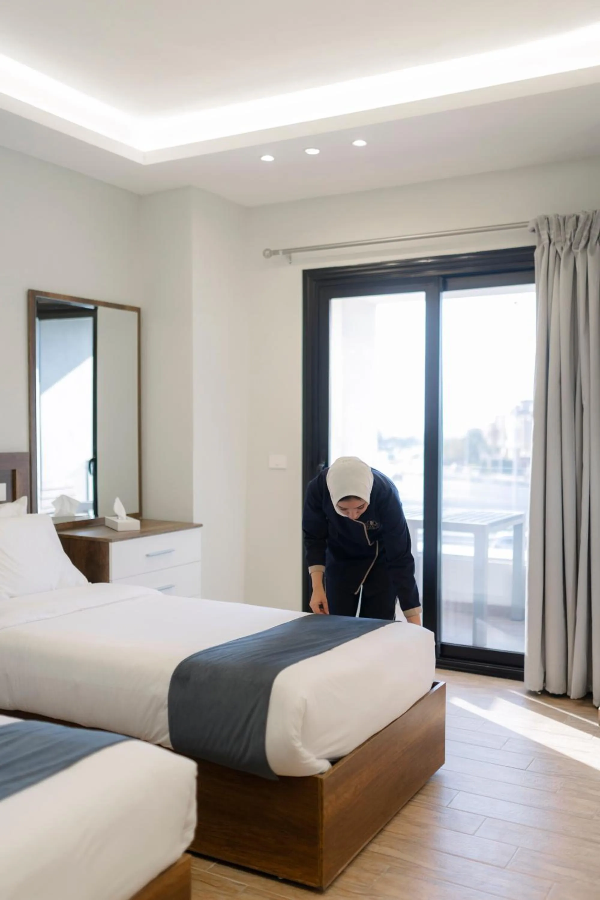 room service, Bed in Royal Inn Residence New Cairo