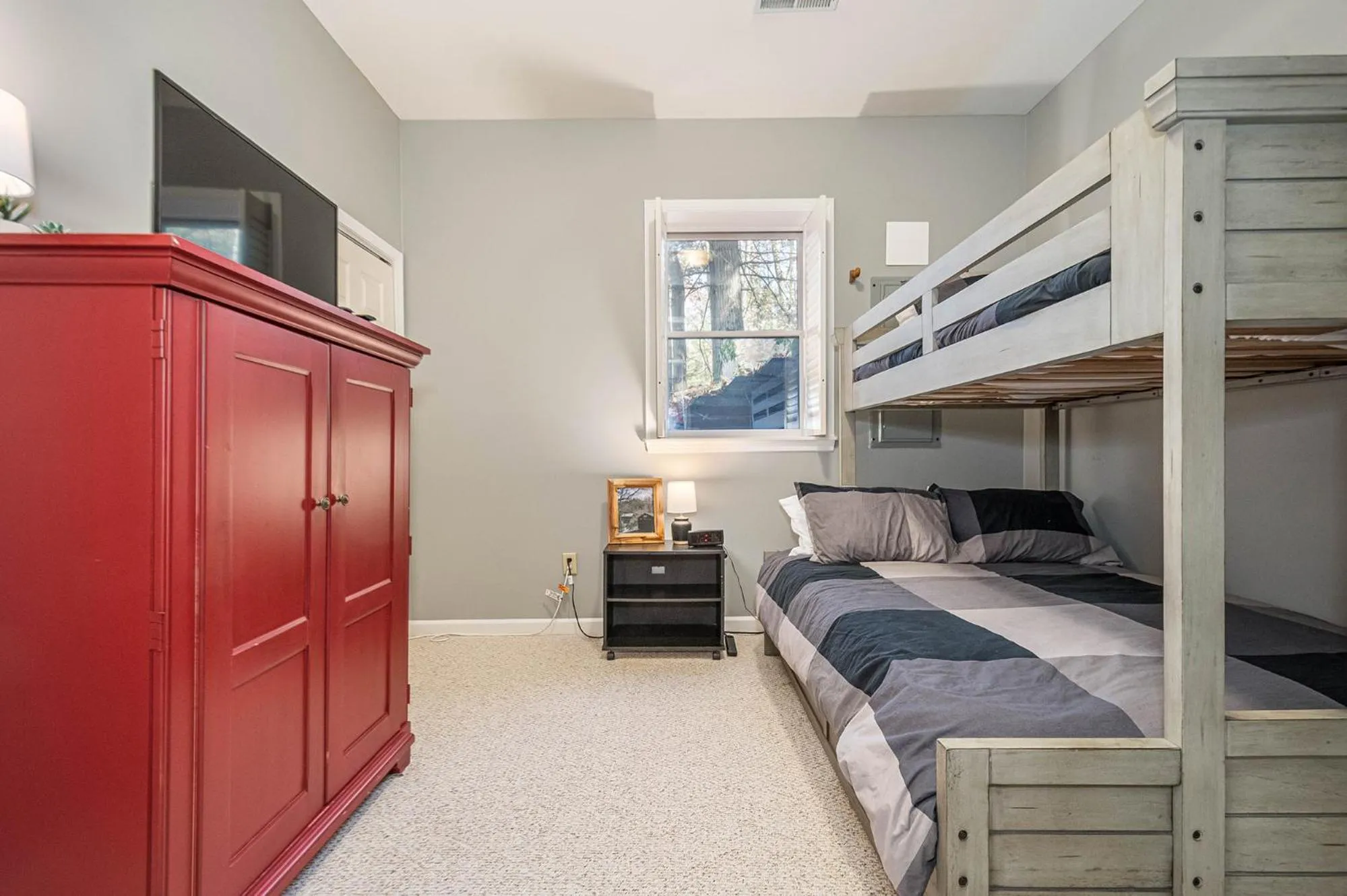 Property building, Bed in Cedars on the Rocks