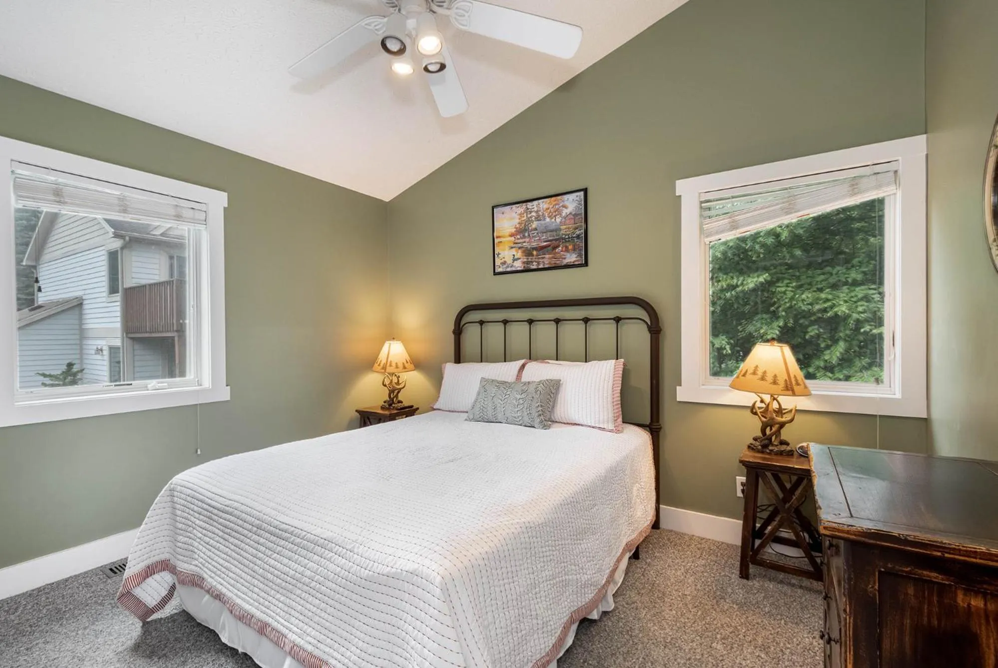 Property building, Bed in Crosswinds