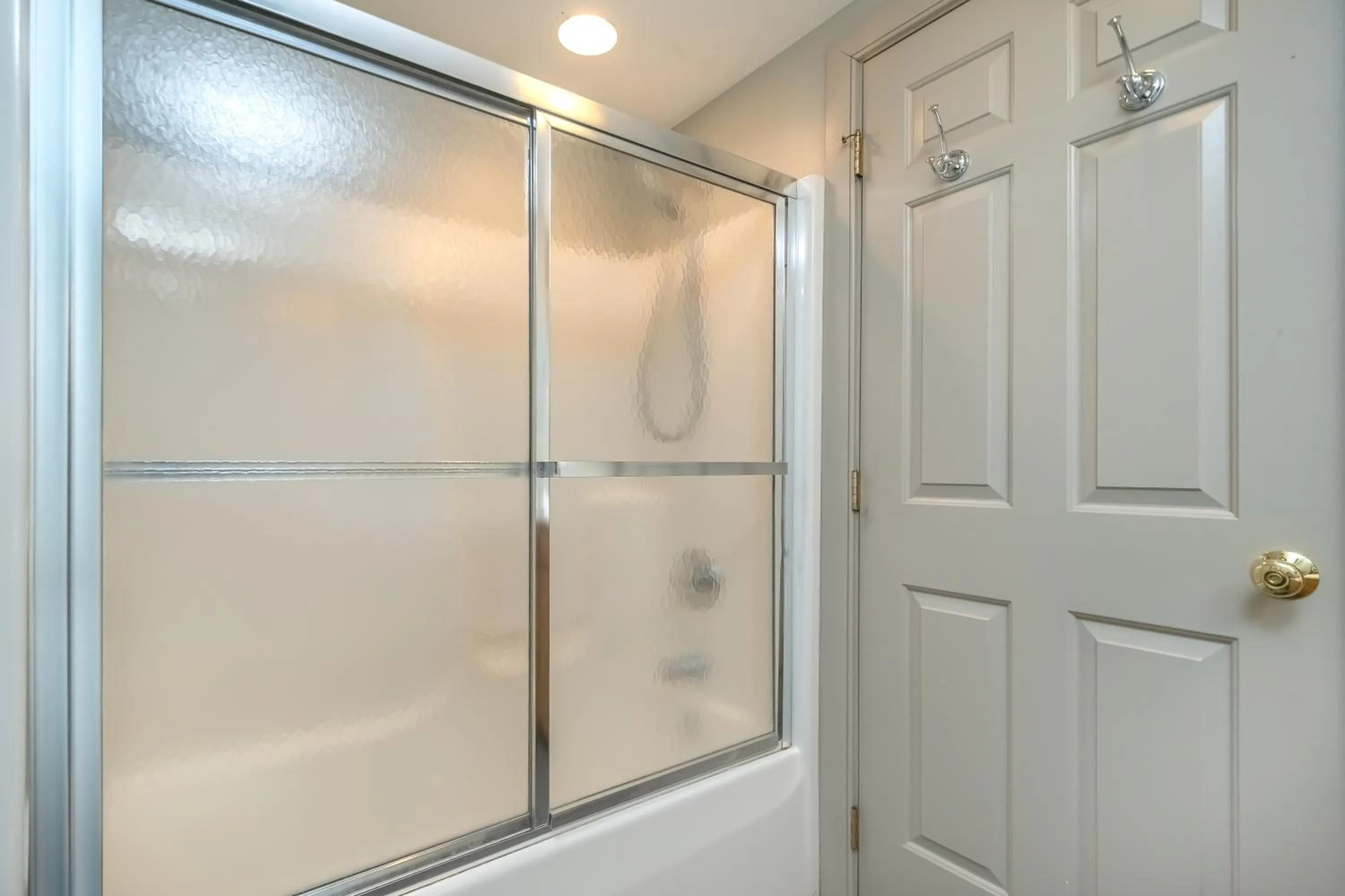 Property building in Main Street Retreat