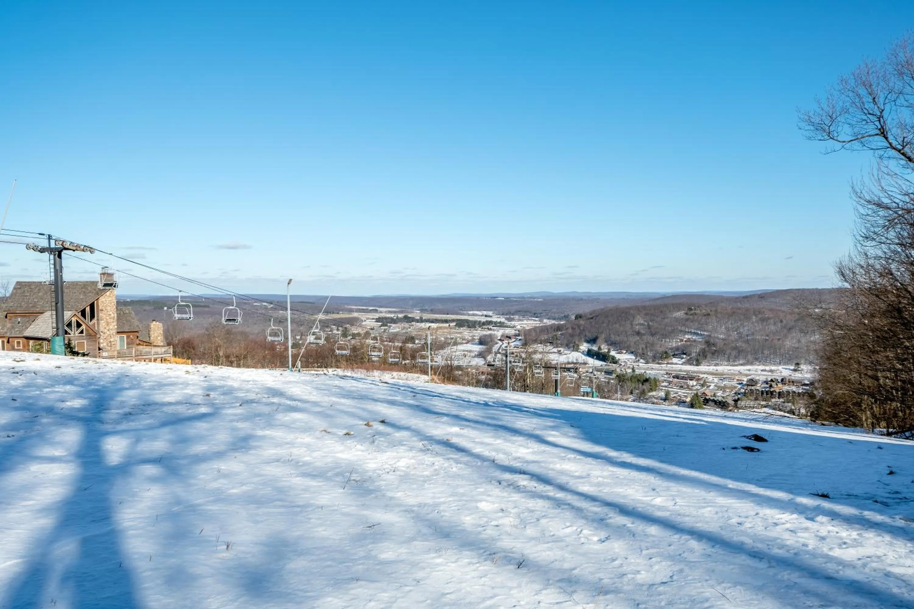 Property building in Main Street Retreat