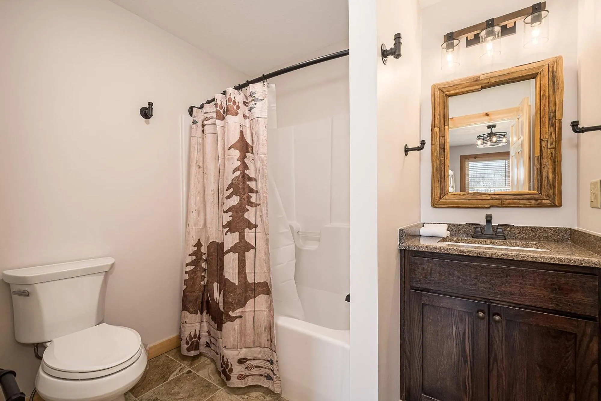 Mountain Crest Lodge