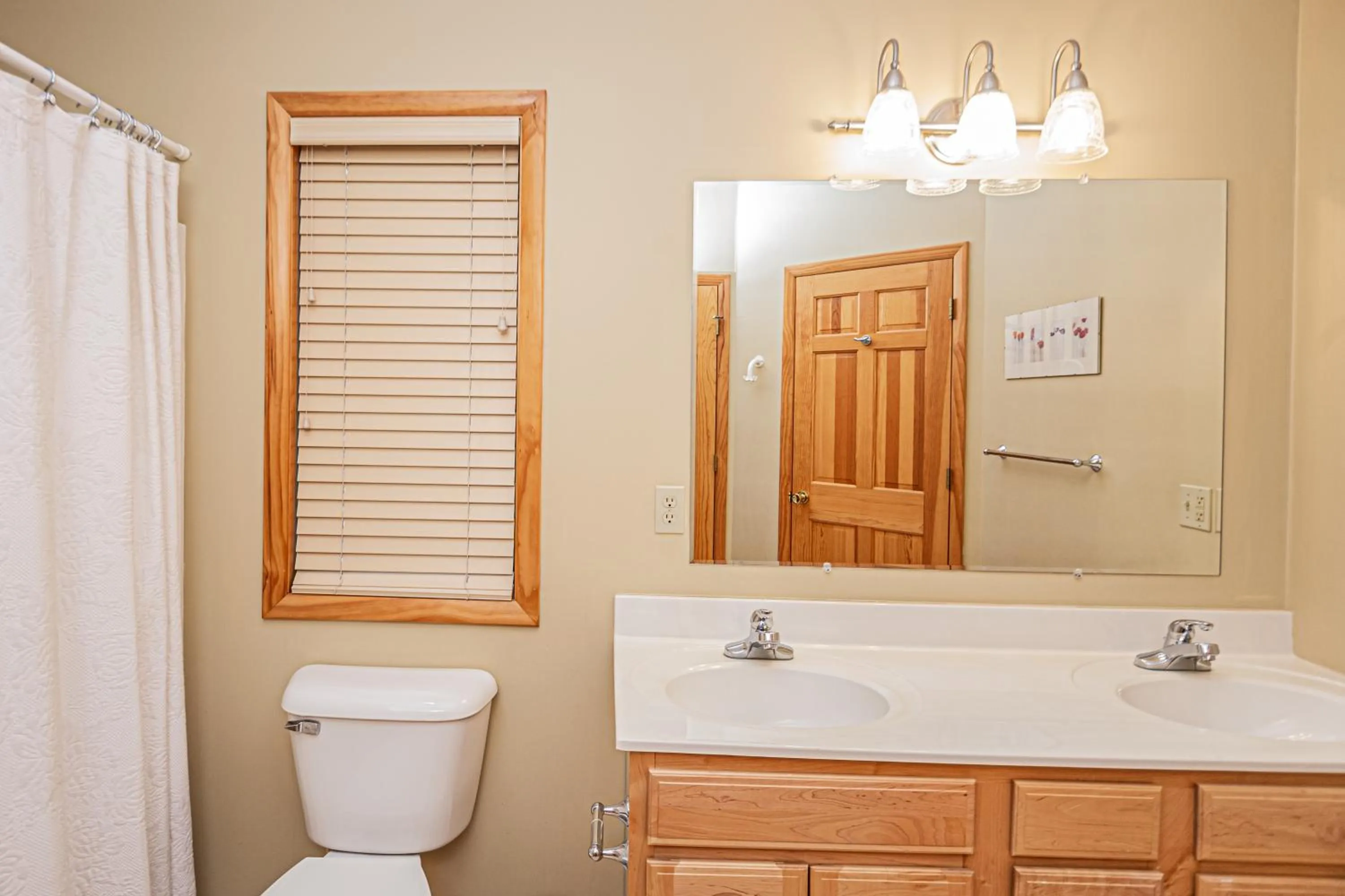 Property building in Tarenga House