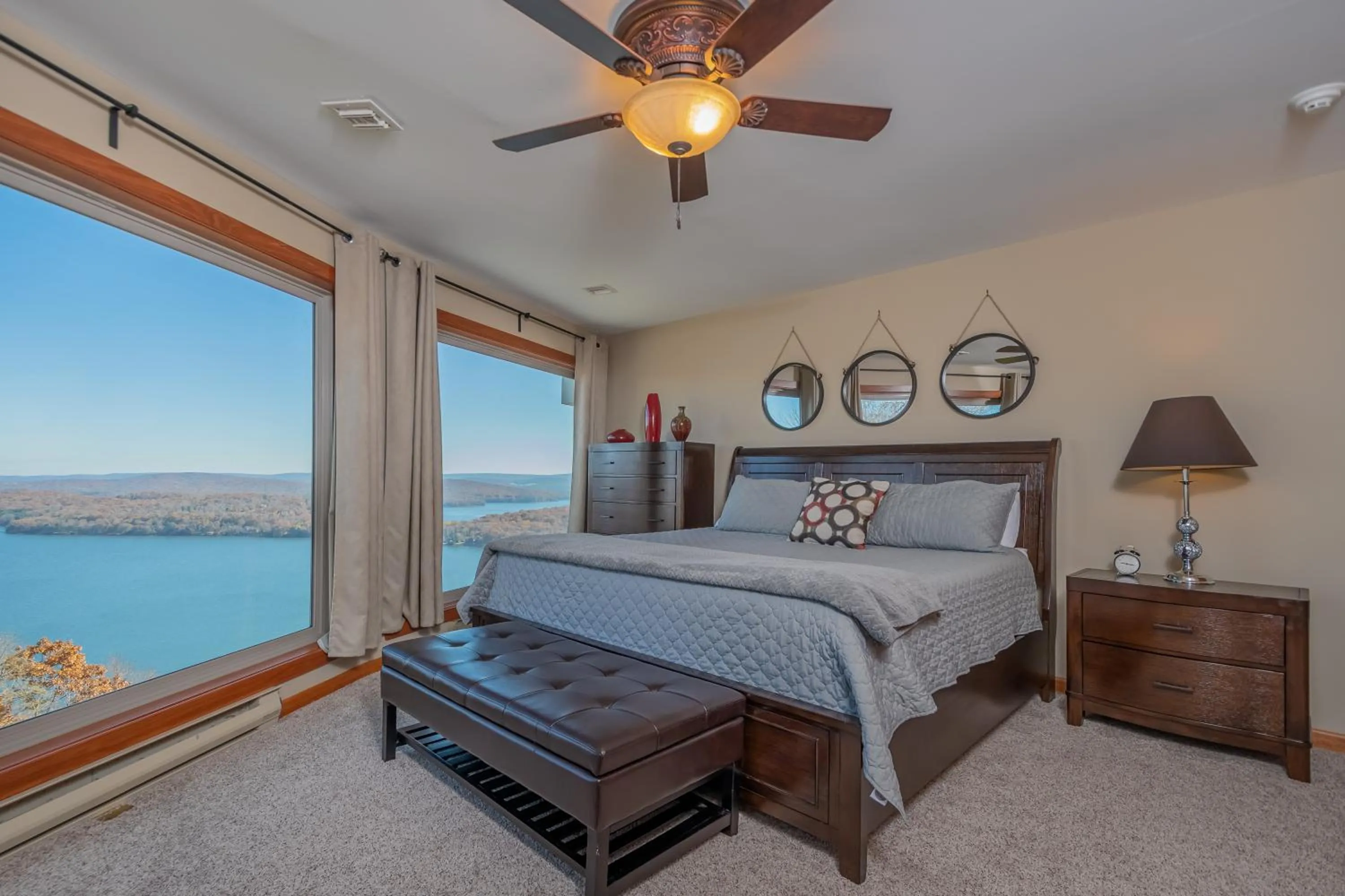 Property building, Bed in Valhalla