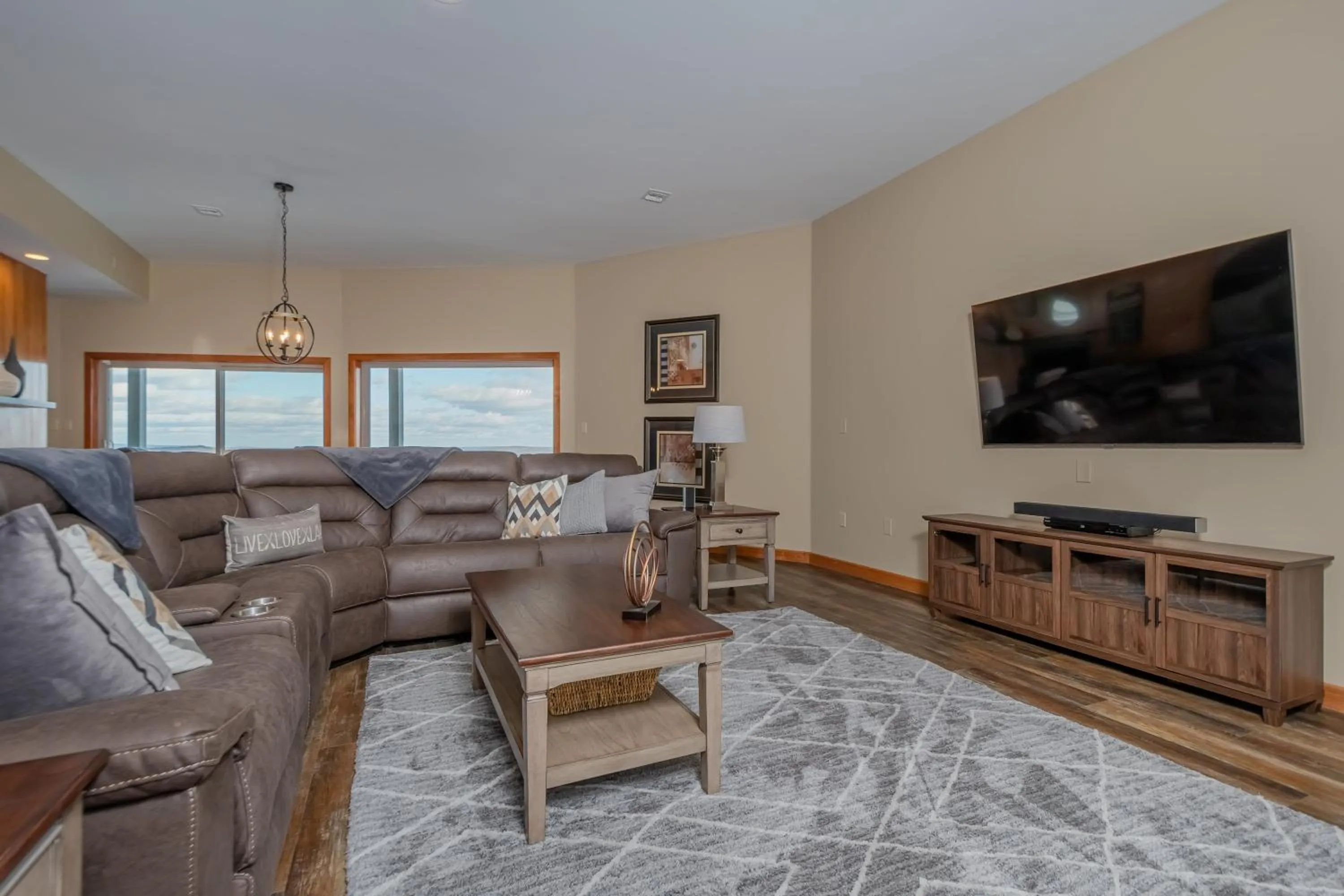 Property building in Valhalla