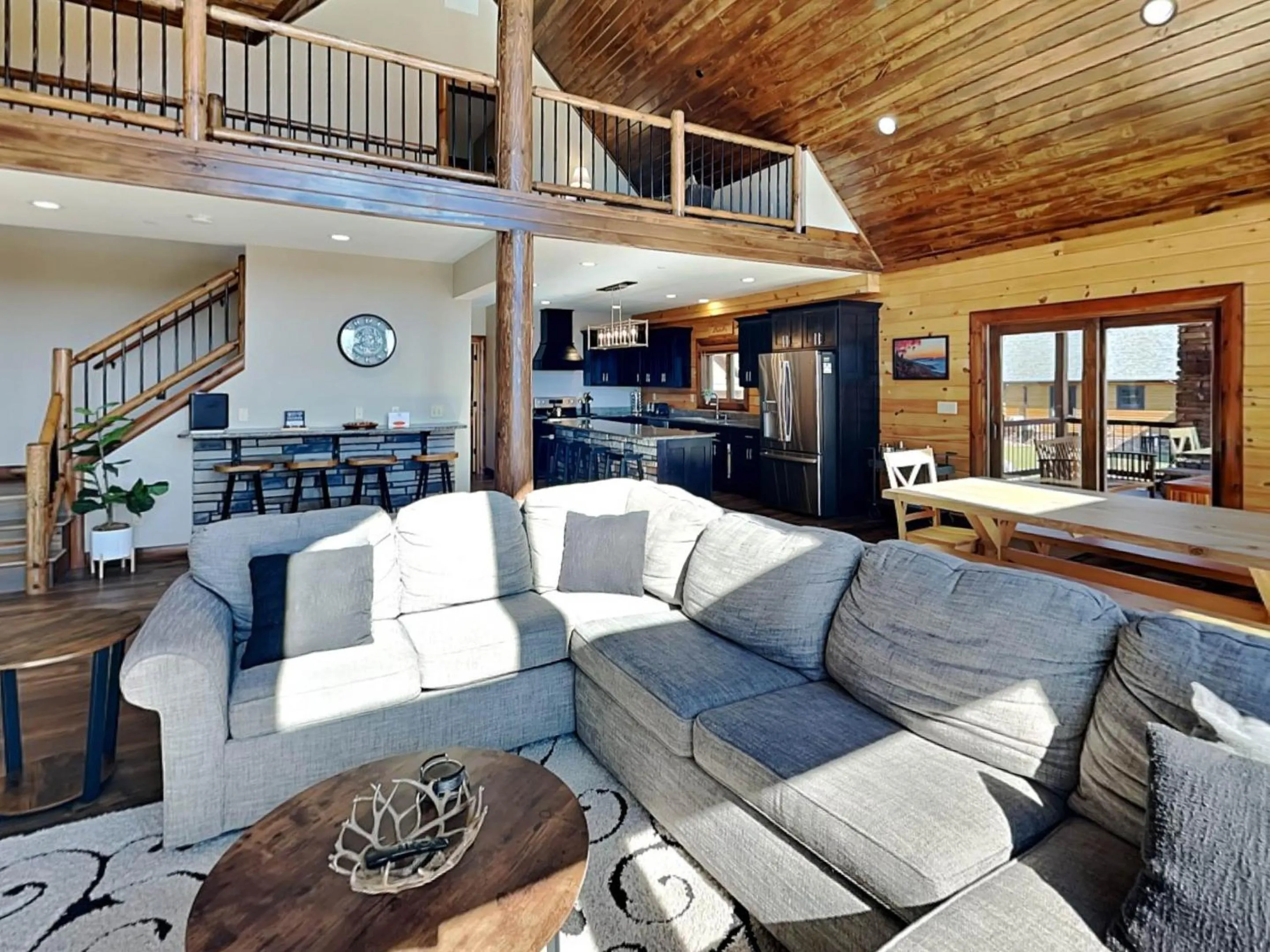 Water & Mountain Retreat