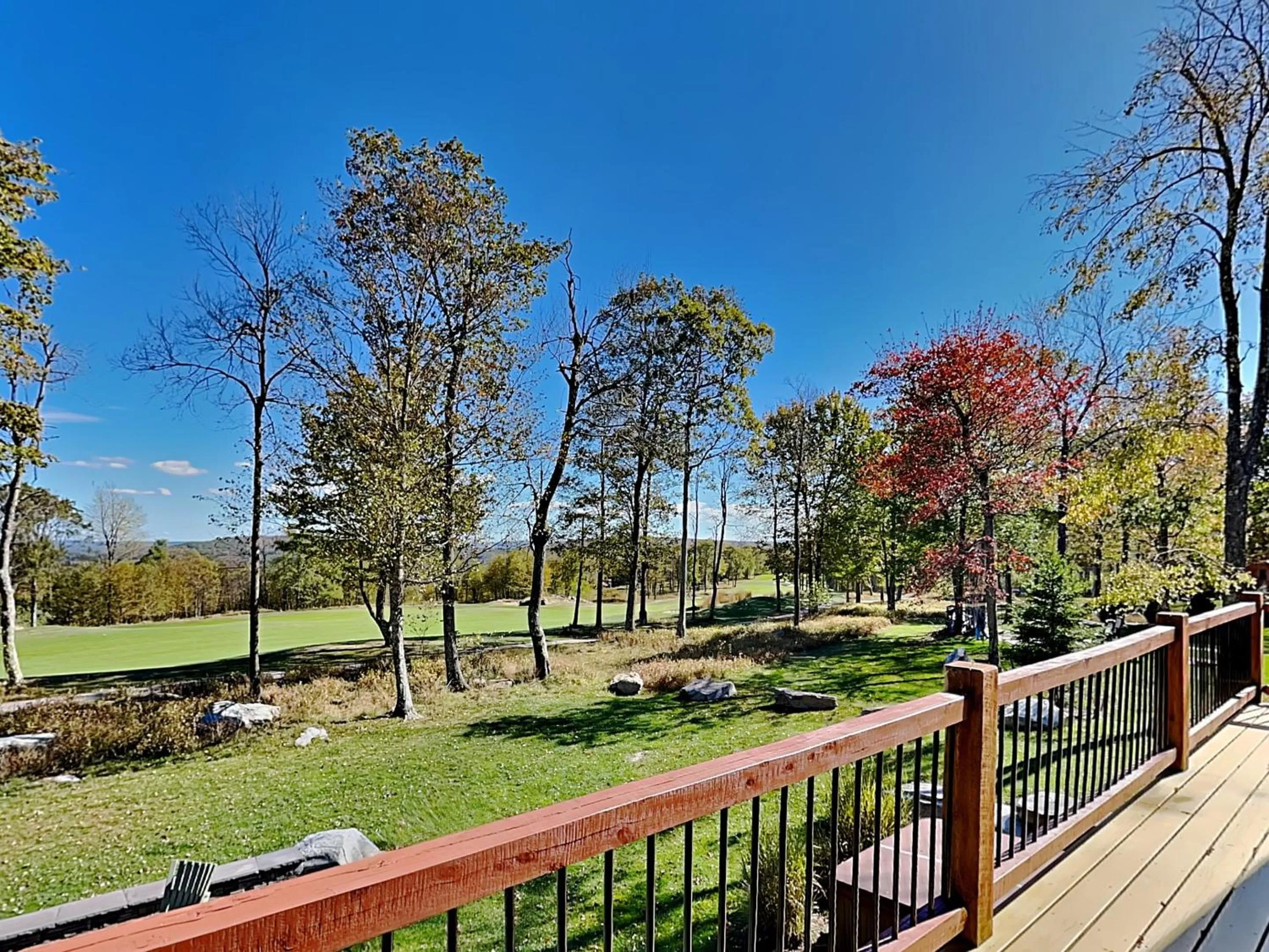 Water & Mountain Retreat