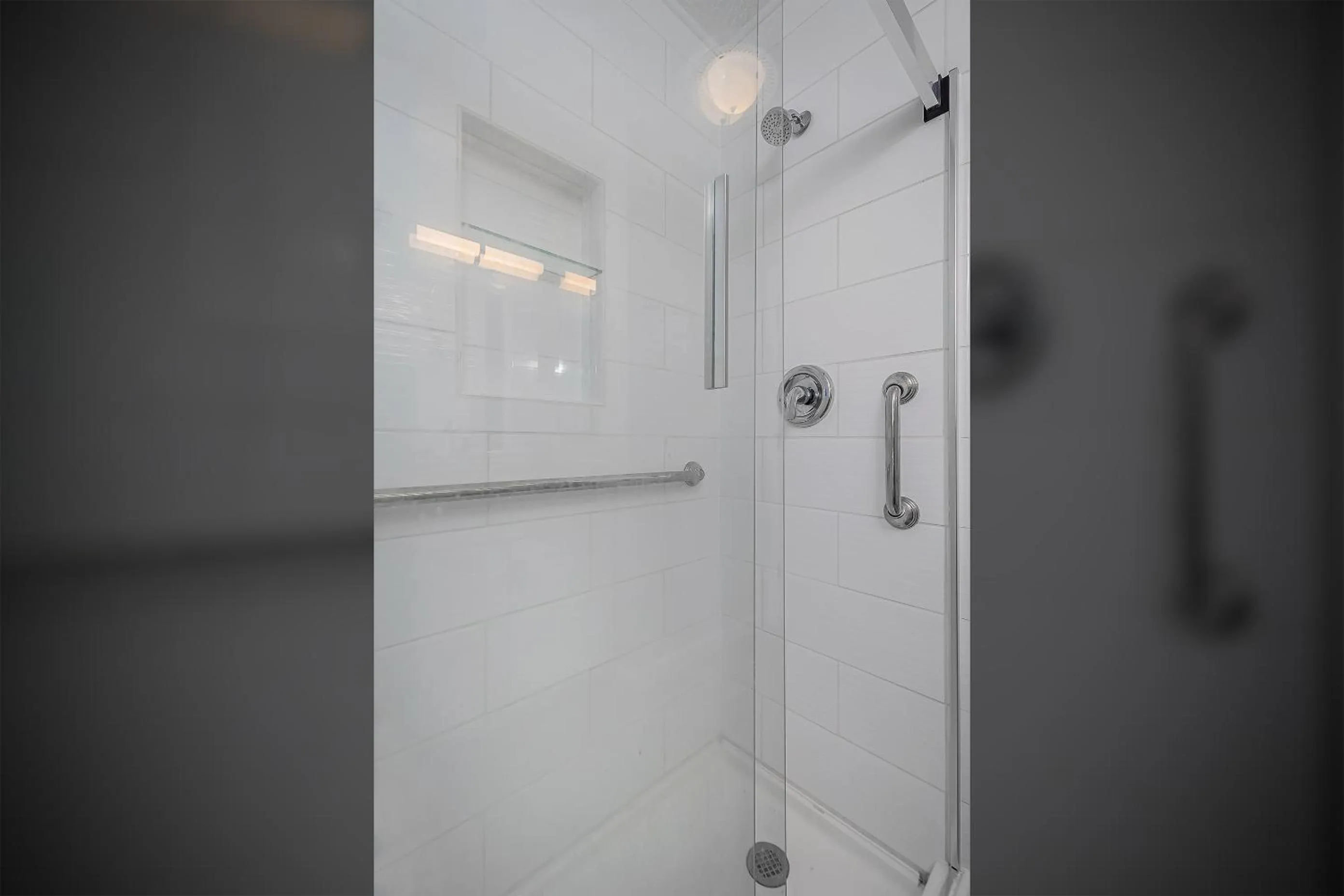 Property building in Ski Harbor 11