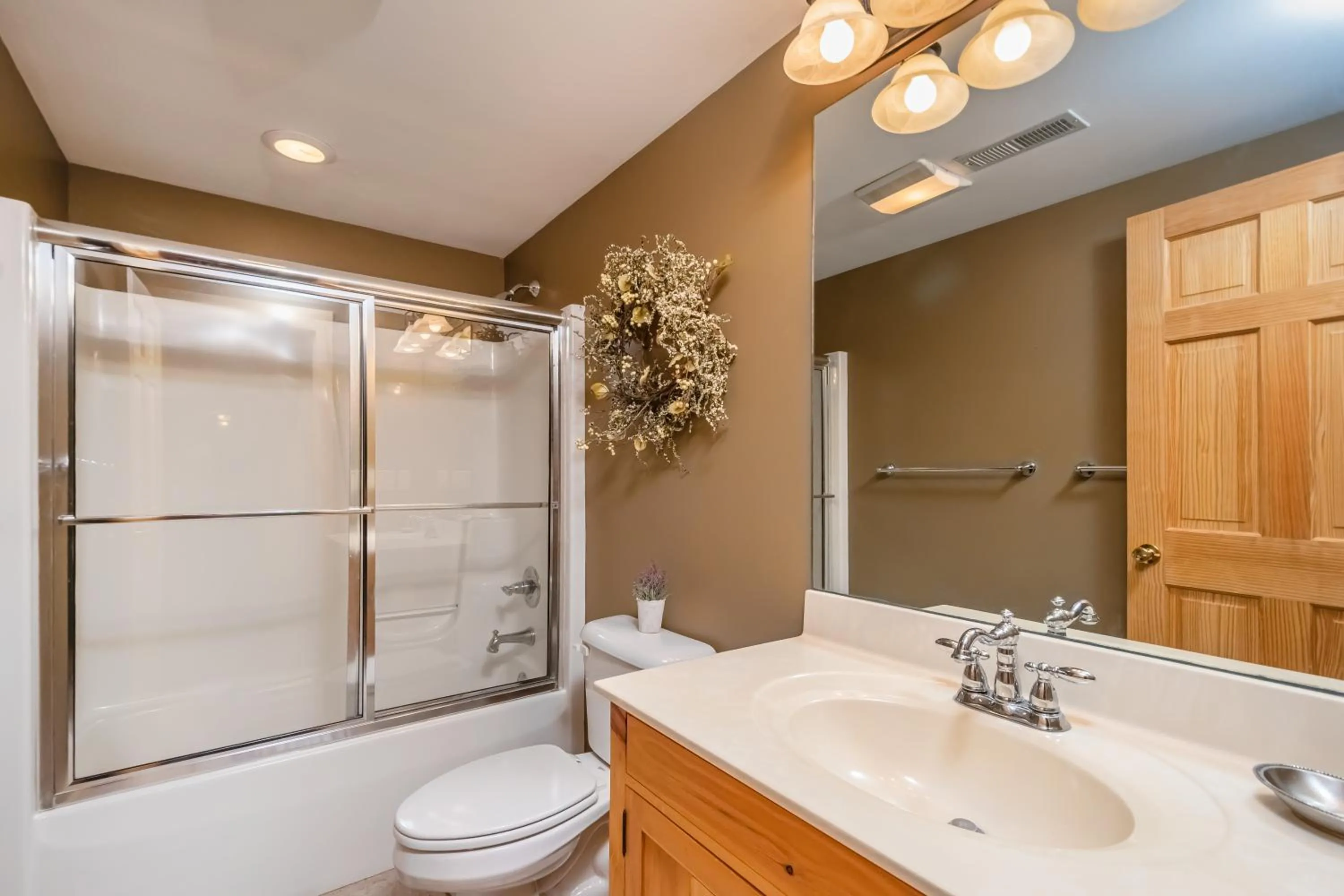 Property building in Wispy Business