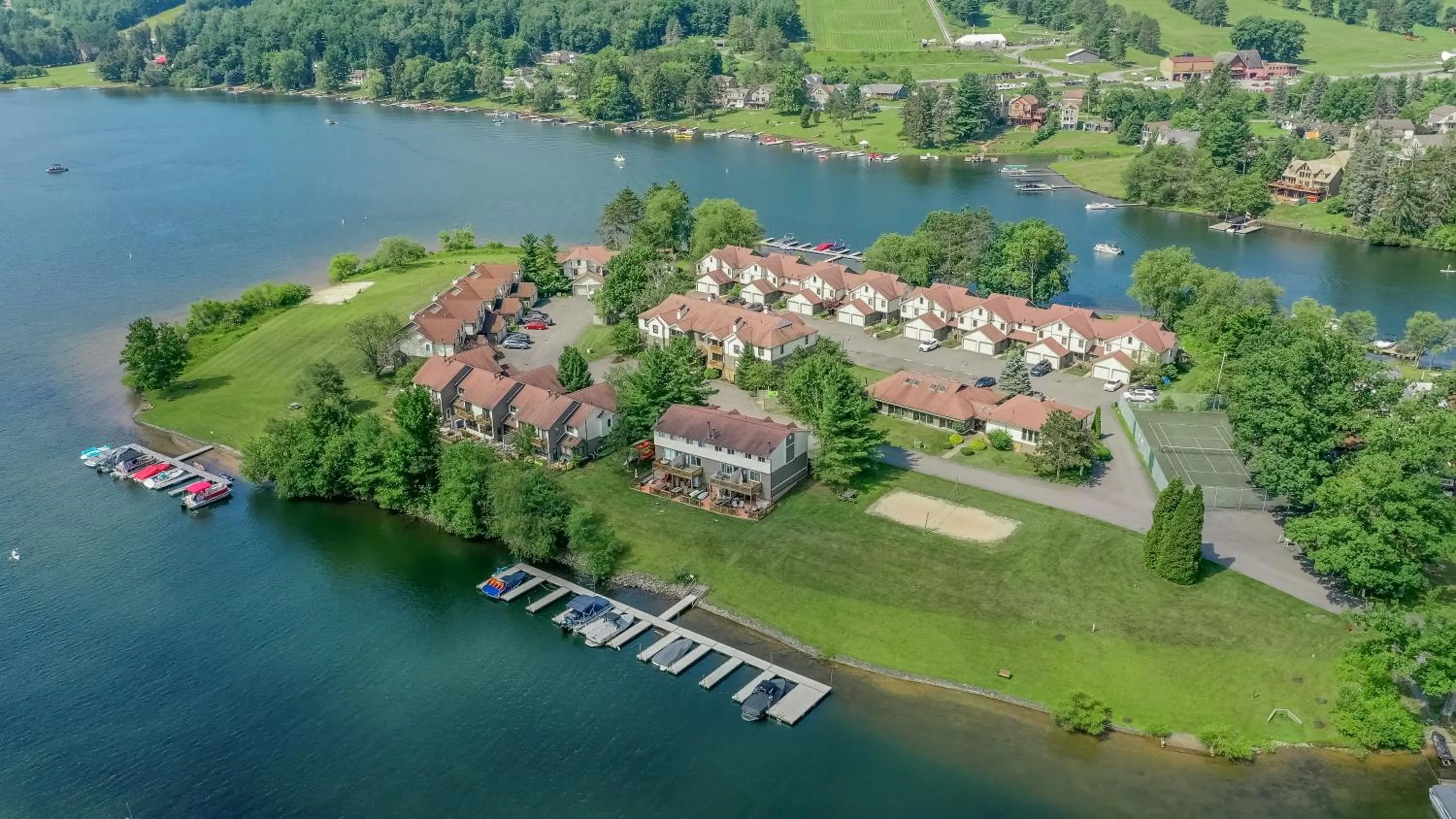 Property building in Ski Harbor 19