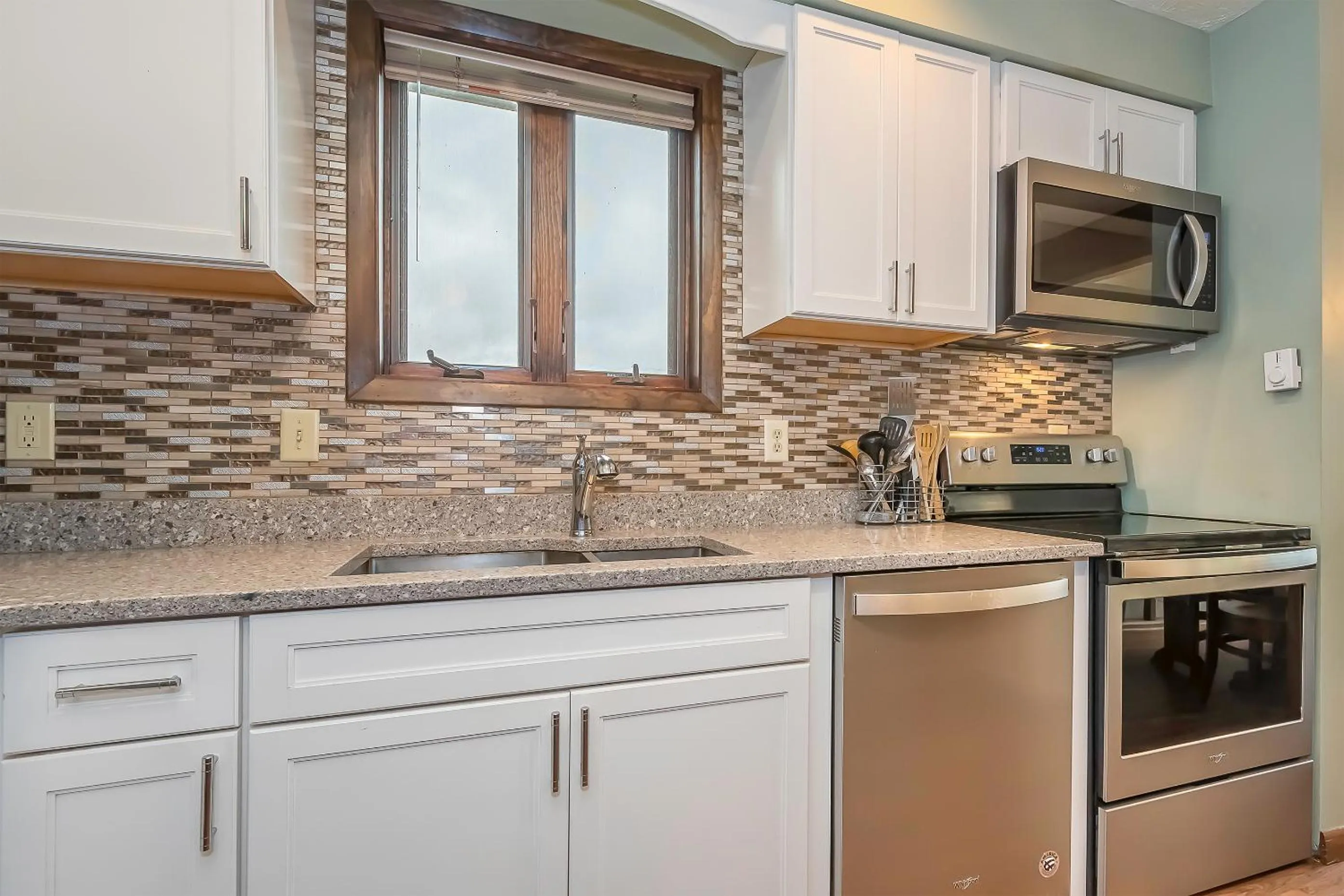 Property building in Ski Harbor 19