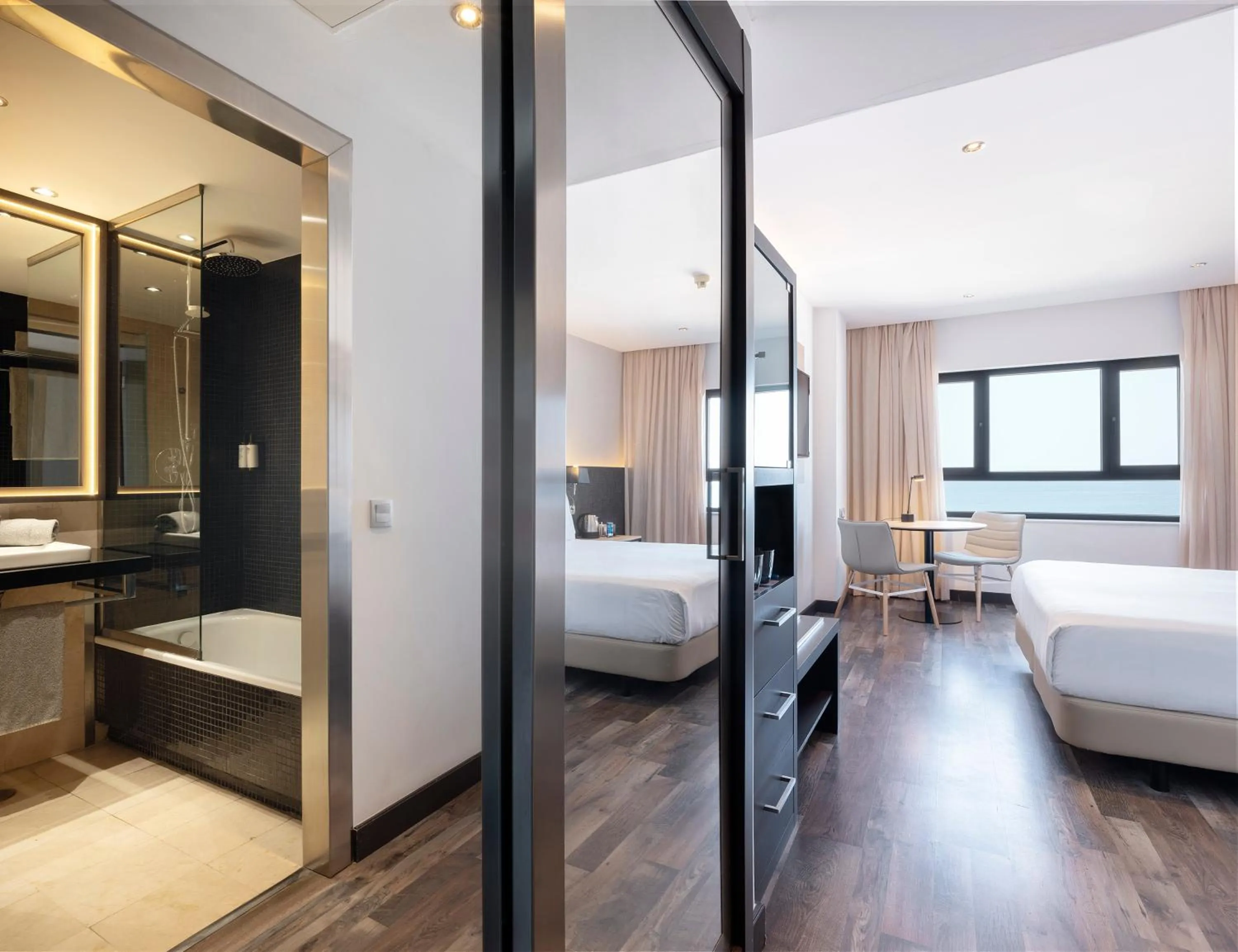 Bed in Hotel Cádiz Paseo del Mar, Affiliated by Meliá