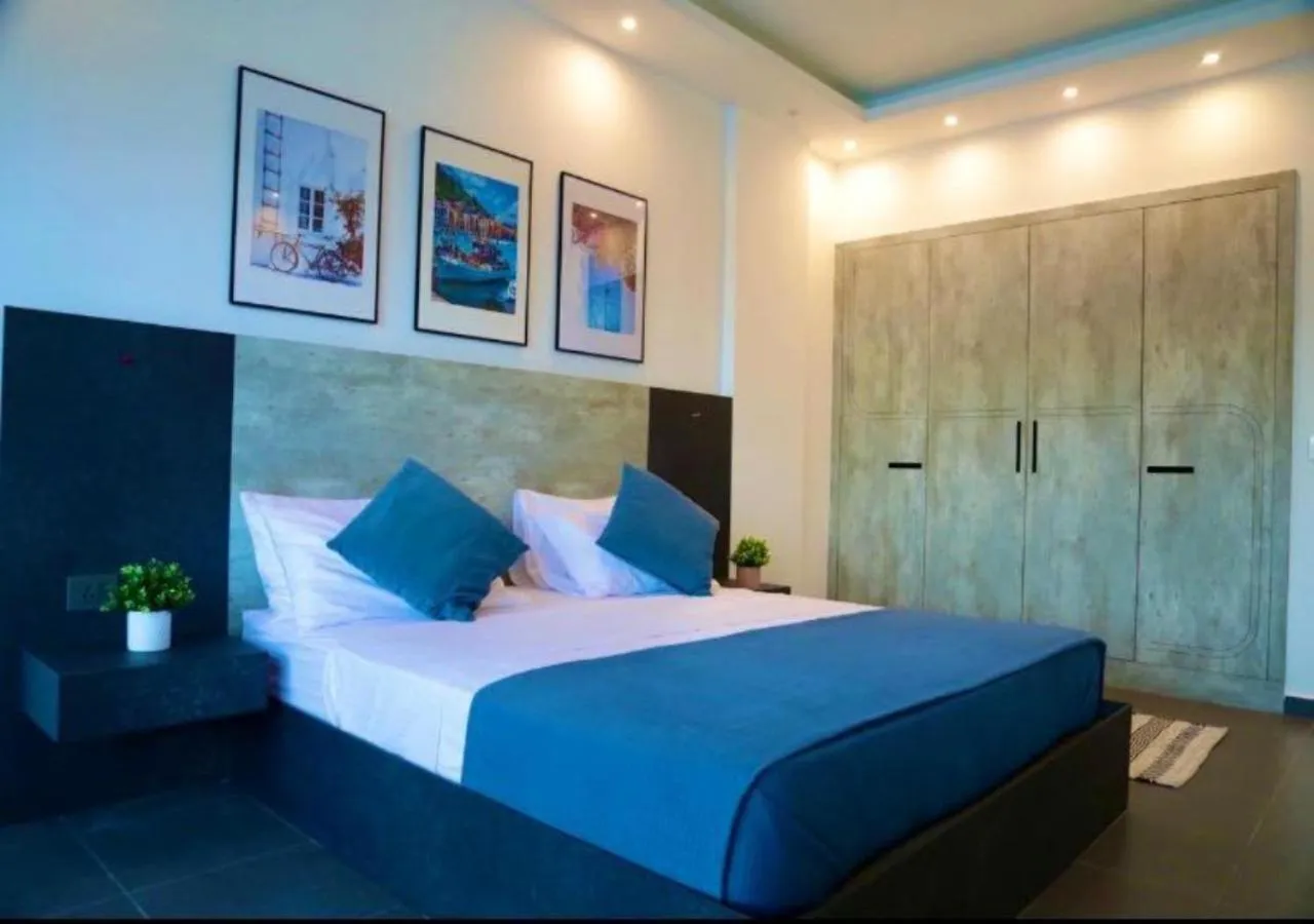 Bed in The Lead Hotel