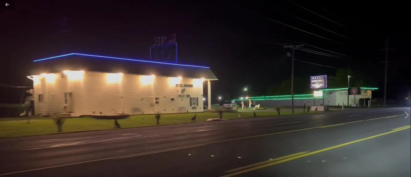 Property building in Motel Boutique by Wolf Inn