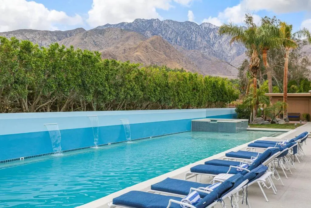 Near Downtown Palm Springs, 7 BD 7 BTH, 80FT Pool, Pickleball
