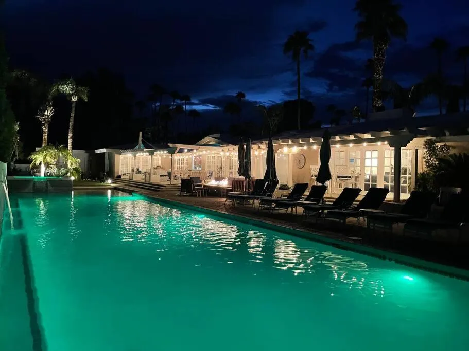 Near Downtown Palm Springs, 7 BD 7 BTH, 80FT Pool, Pickleball