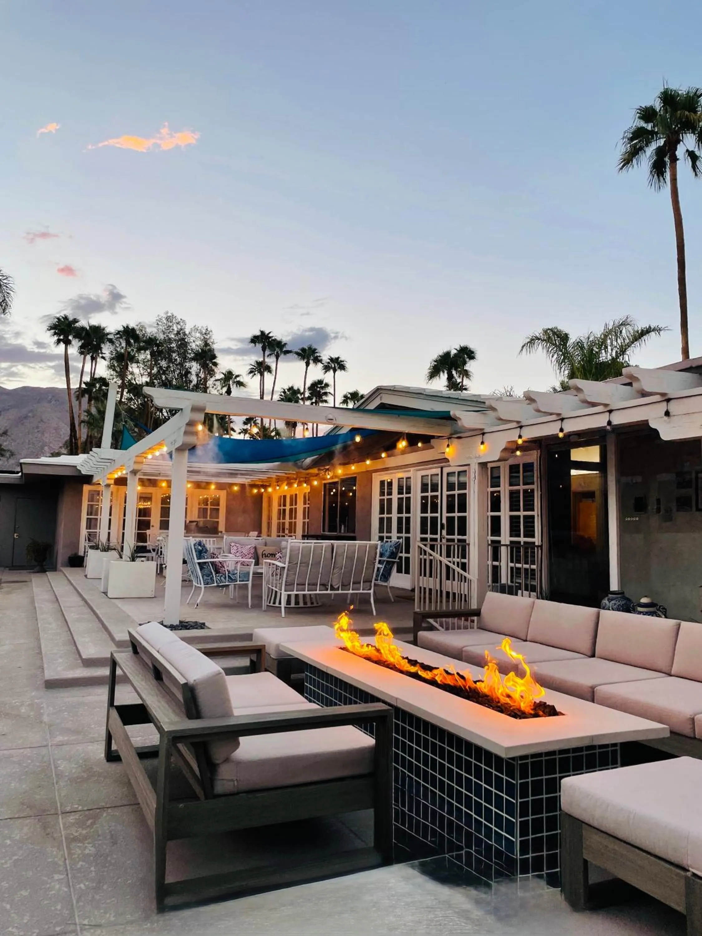 Near Downtown Palm Springs, 7 BD 7 BTH, 80FT Pool, Pickleball