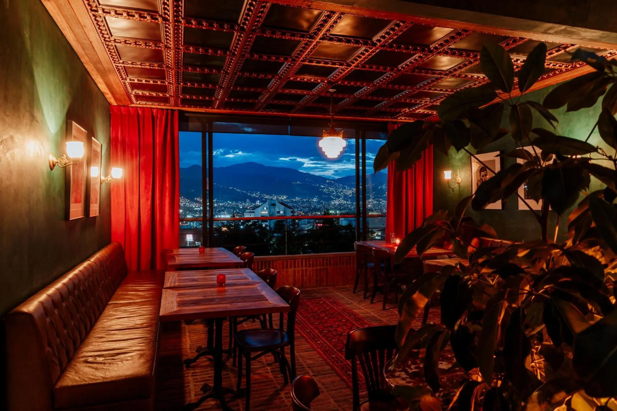 Lounge or bar in Hotel El Zarzo