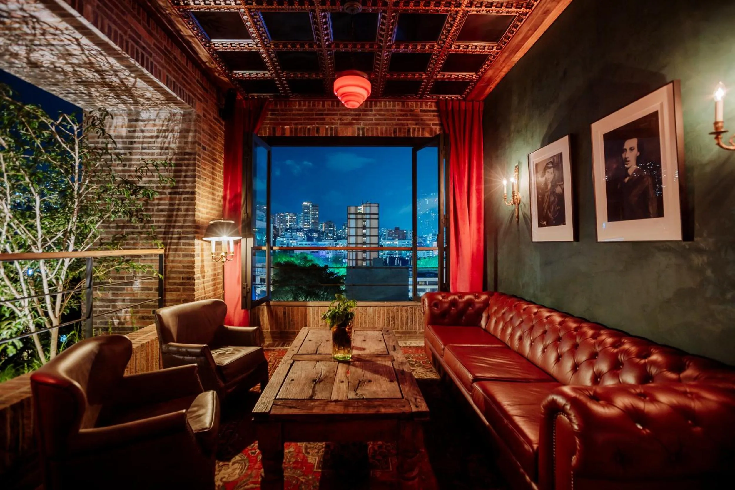 Lounge or bar in Hotel El Zarzo