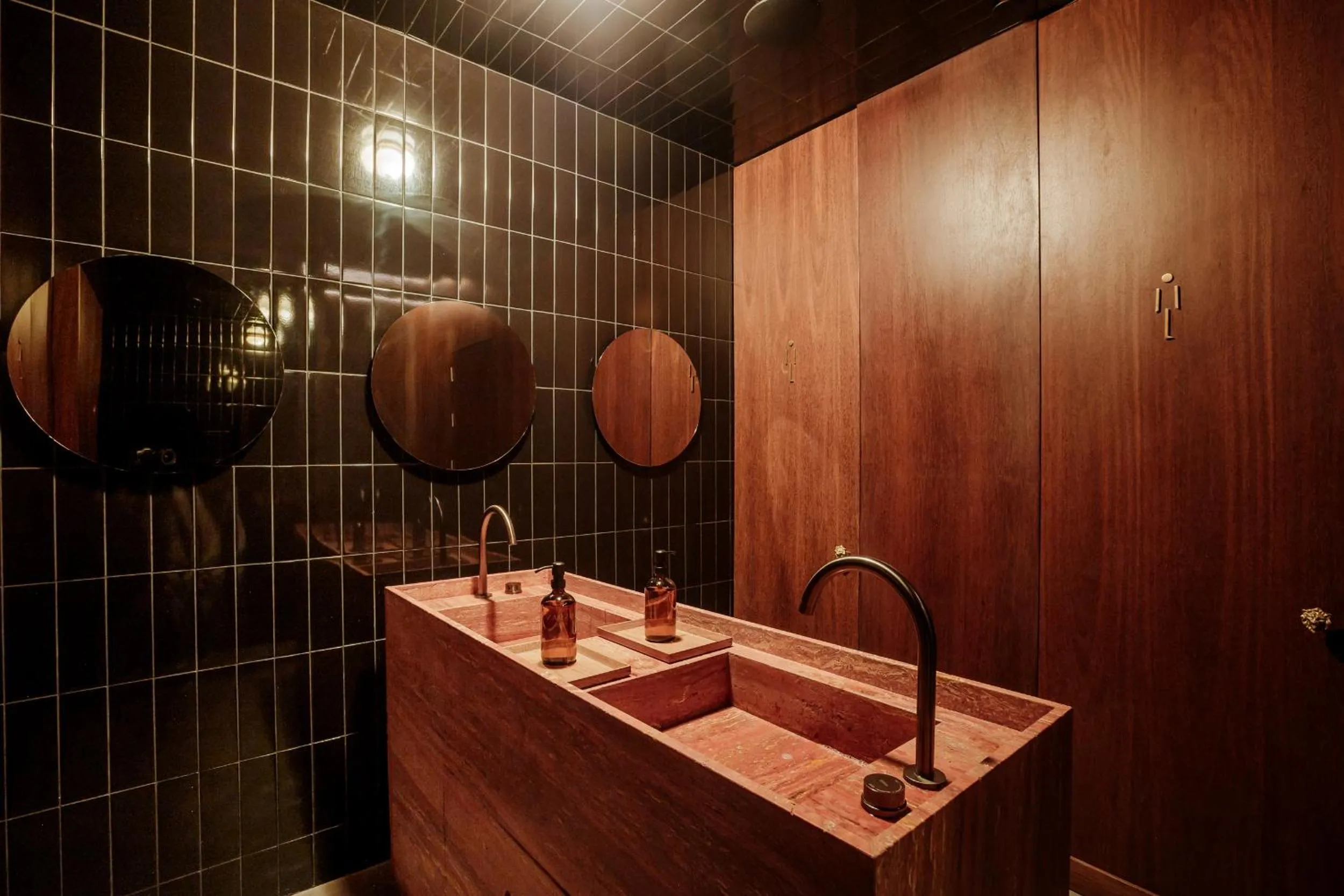 Restaurant/places to eat in Hotel El Zarzo