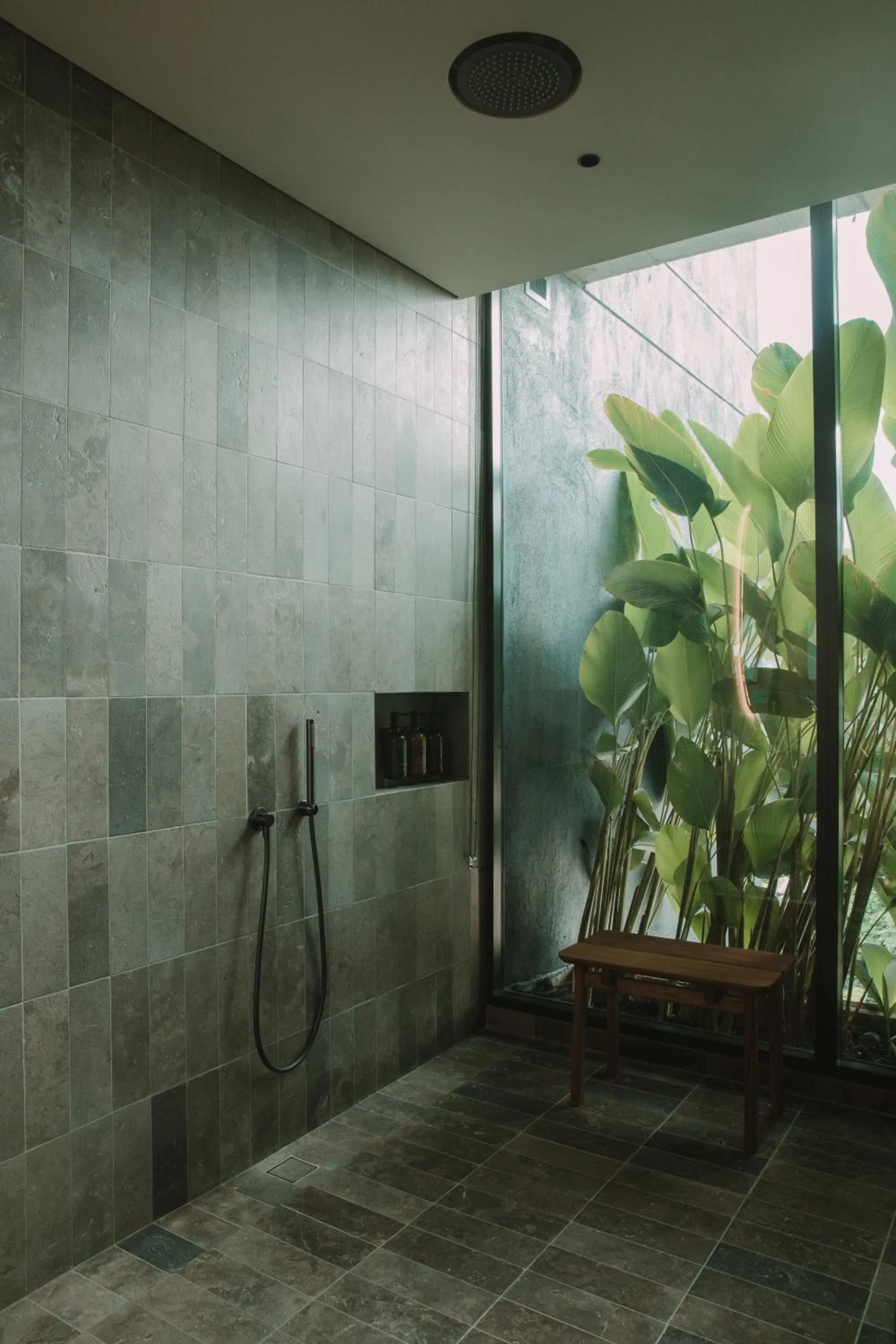 Shower in Hotel El Zarzo