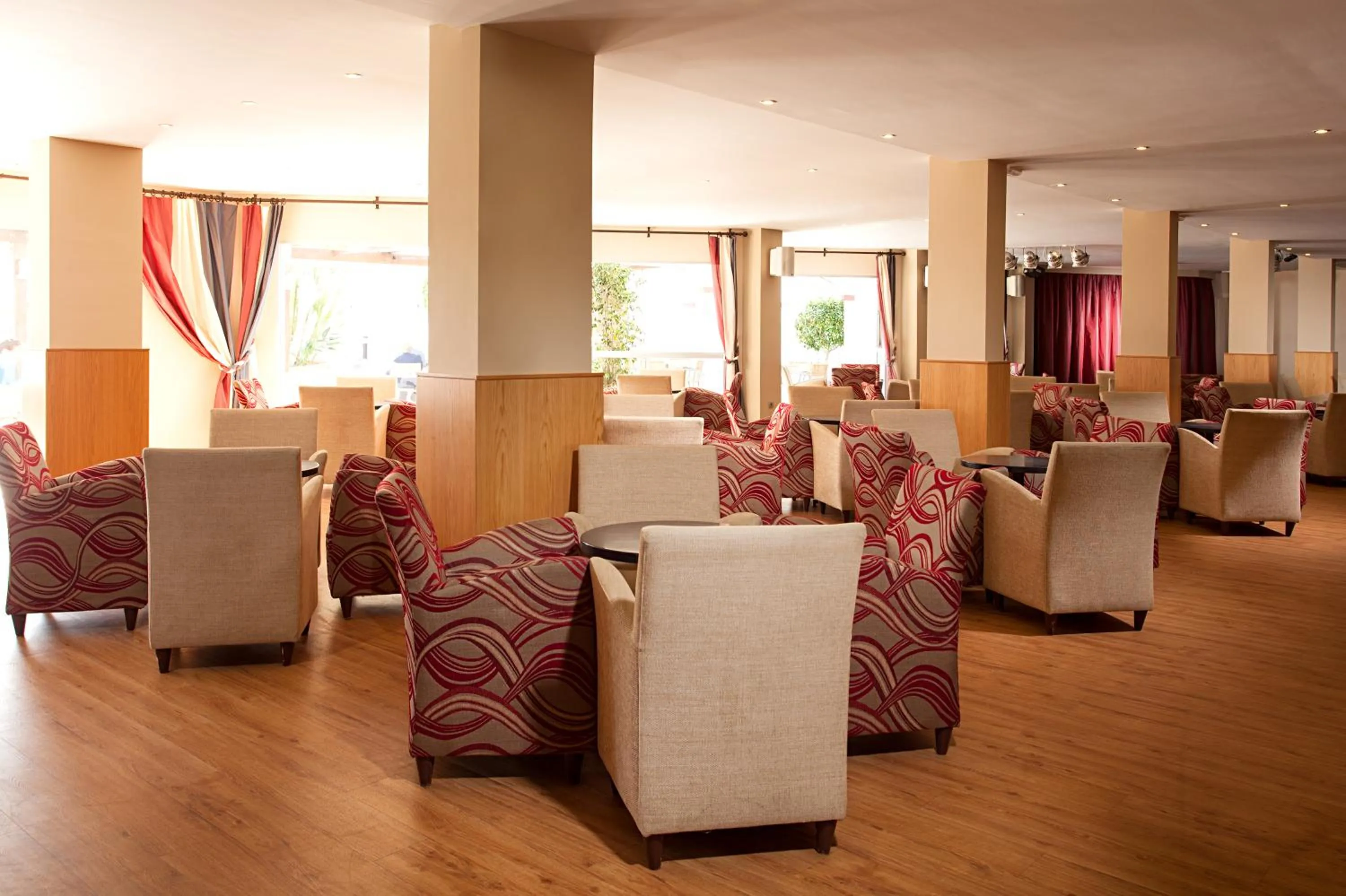 Lounge or bar in Ona Marinas de Nerja Spa Resort
