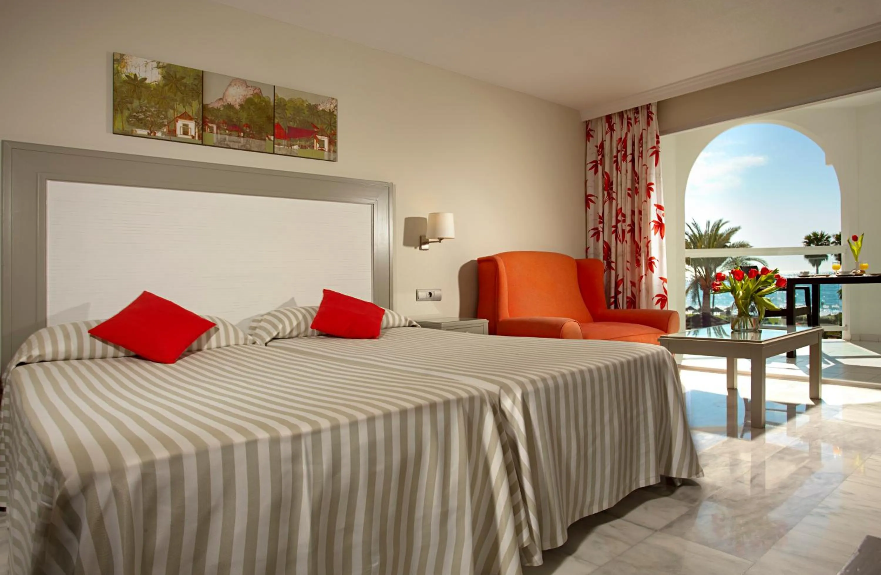 Bed in Ona Marinas de Nerja Spa Resort