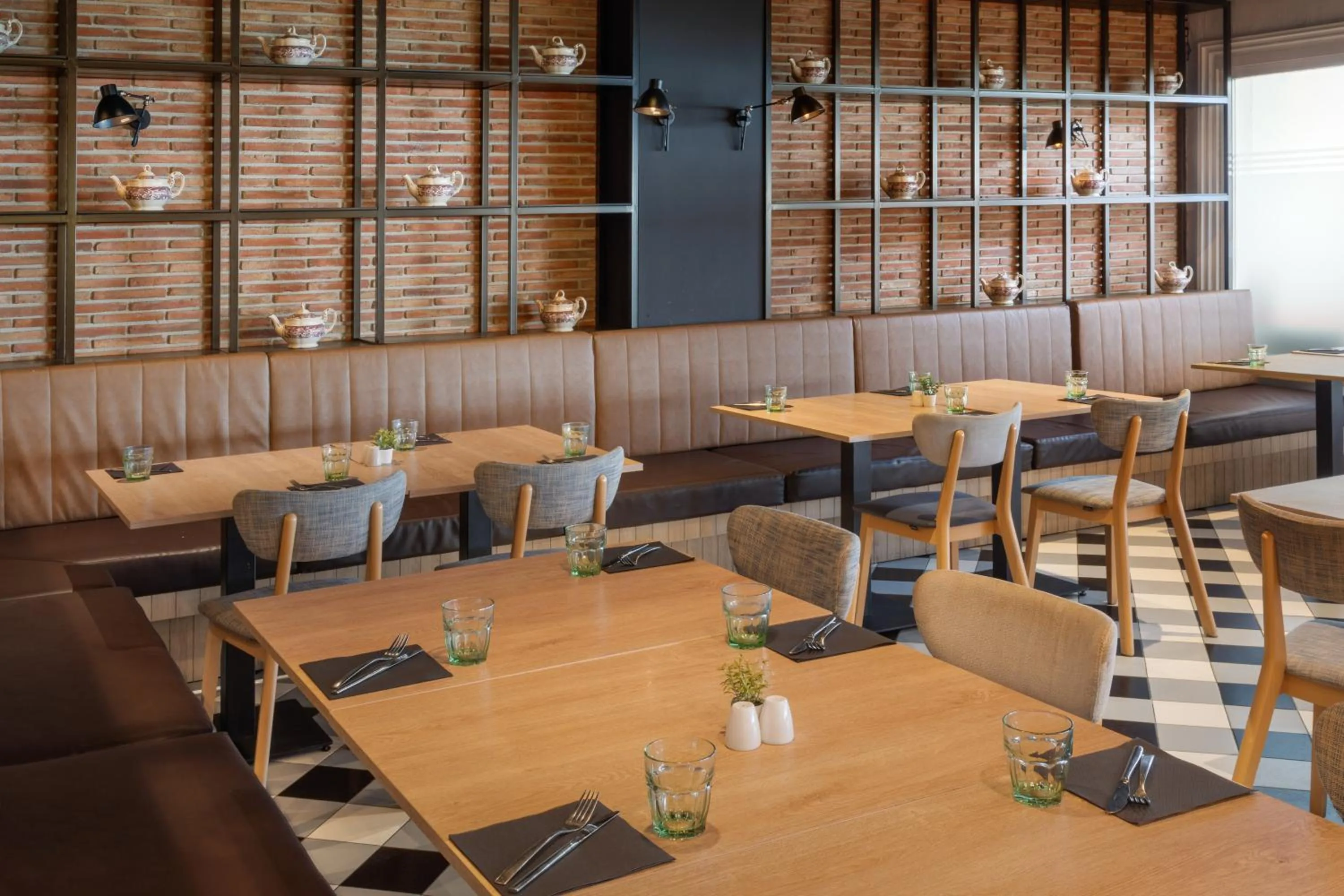 Restaurant/places to eat in Sol Marbella Estepona Atalaya Park