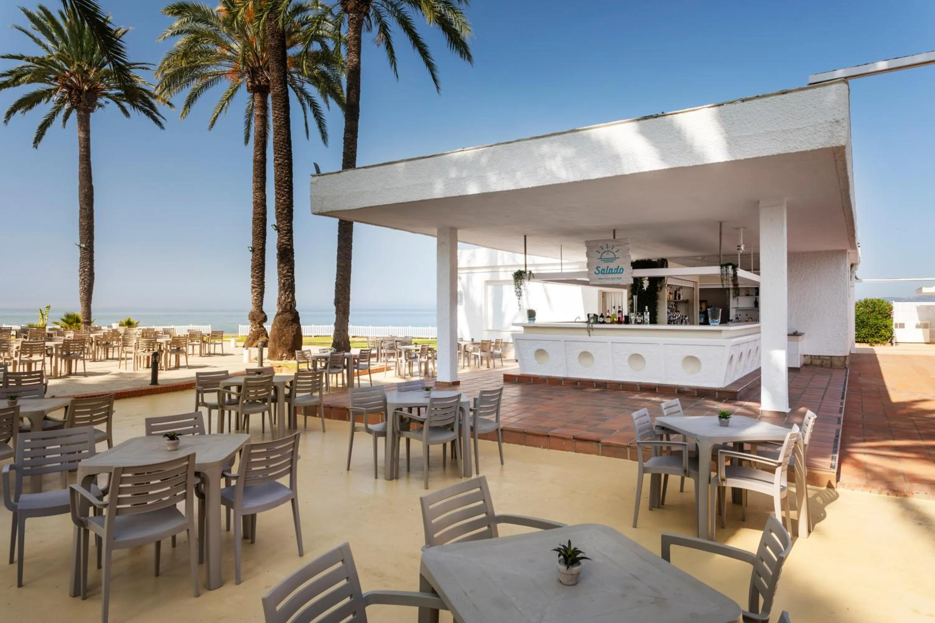 Restaurant/places to eat in Sol Marbella Estepona Atalaya Park