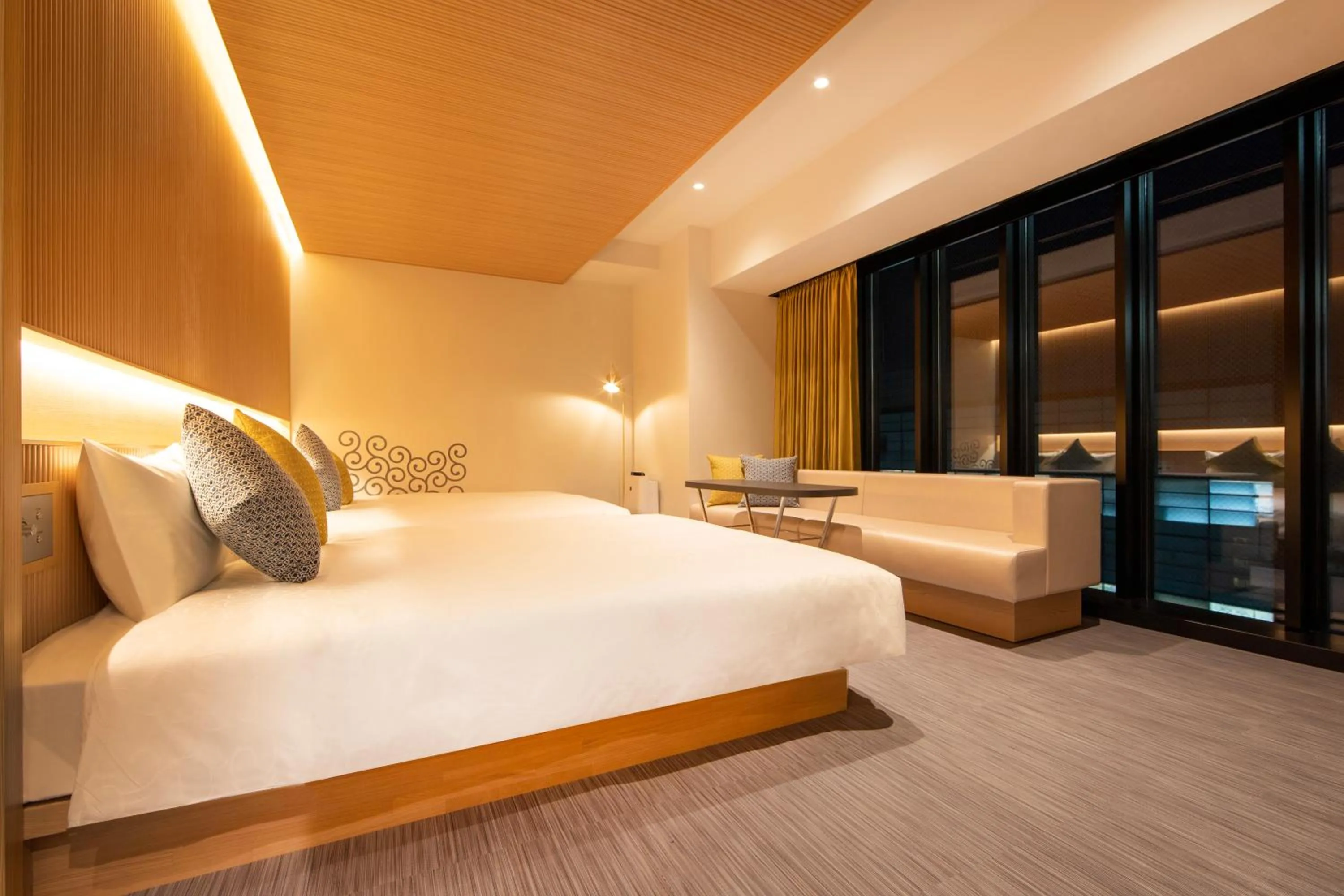 Bed in karaksa hotel colors Tokyo Yaesu