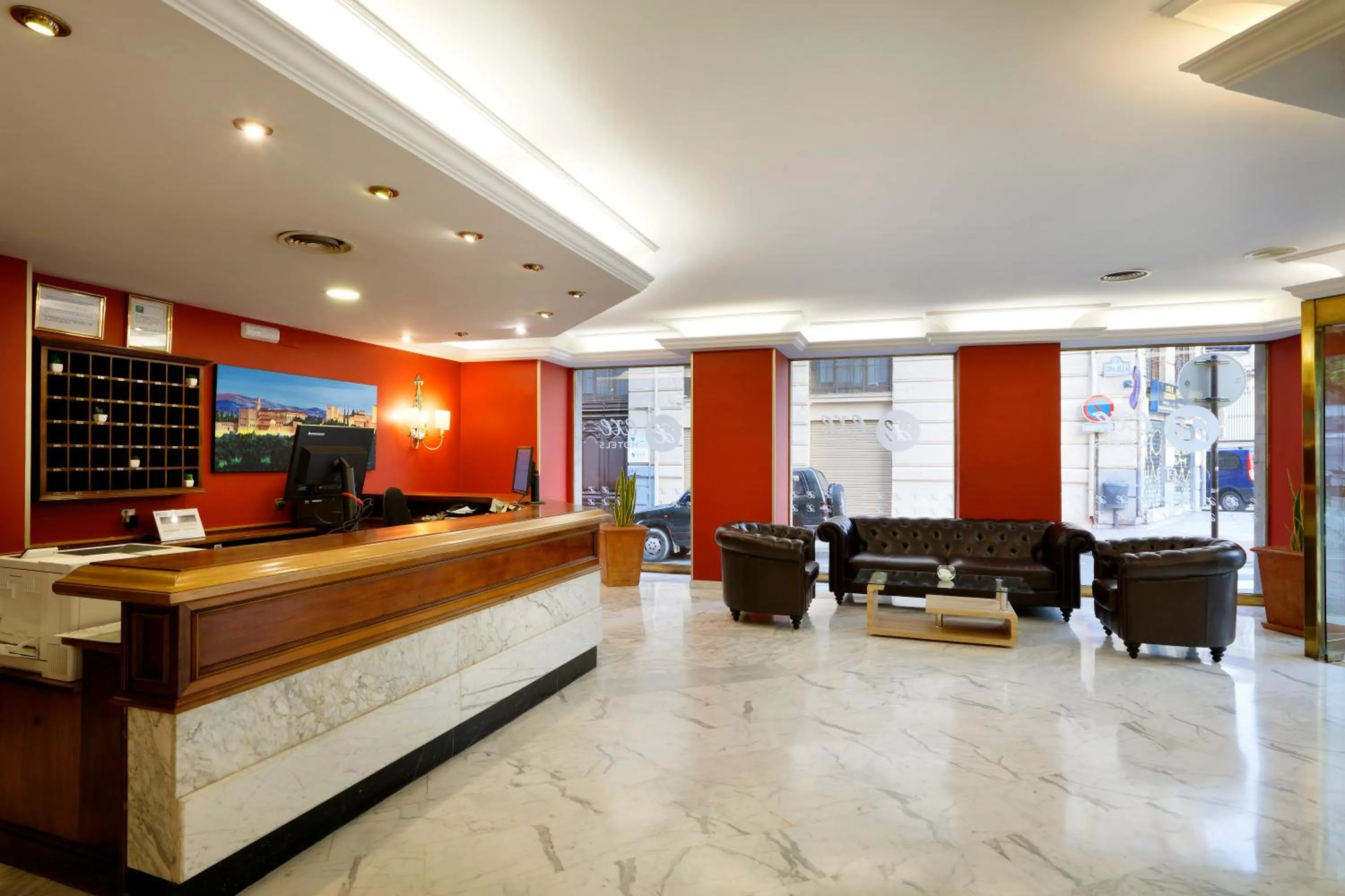 Lobby or reception in Exe Triunfo Granada