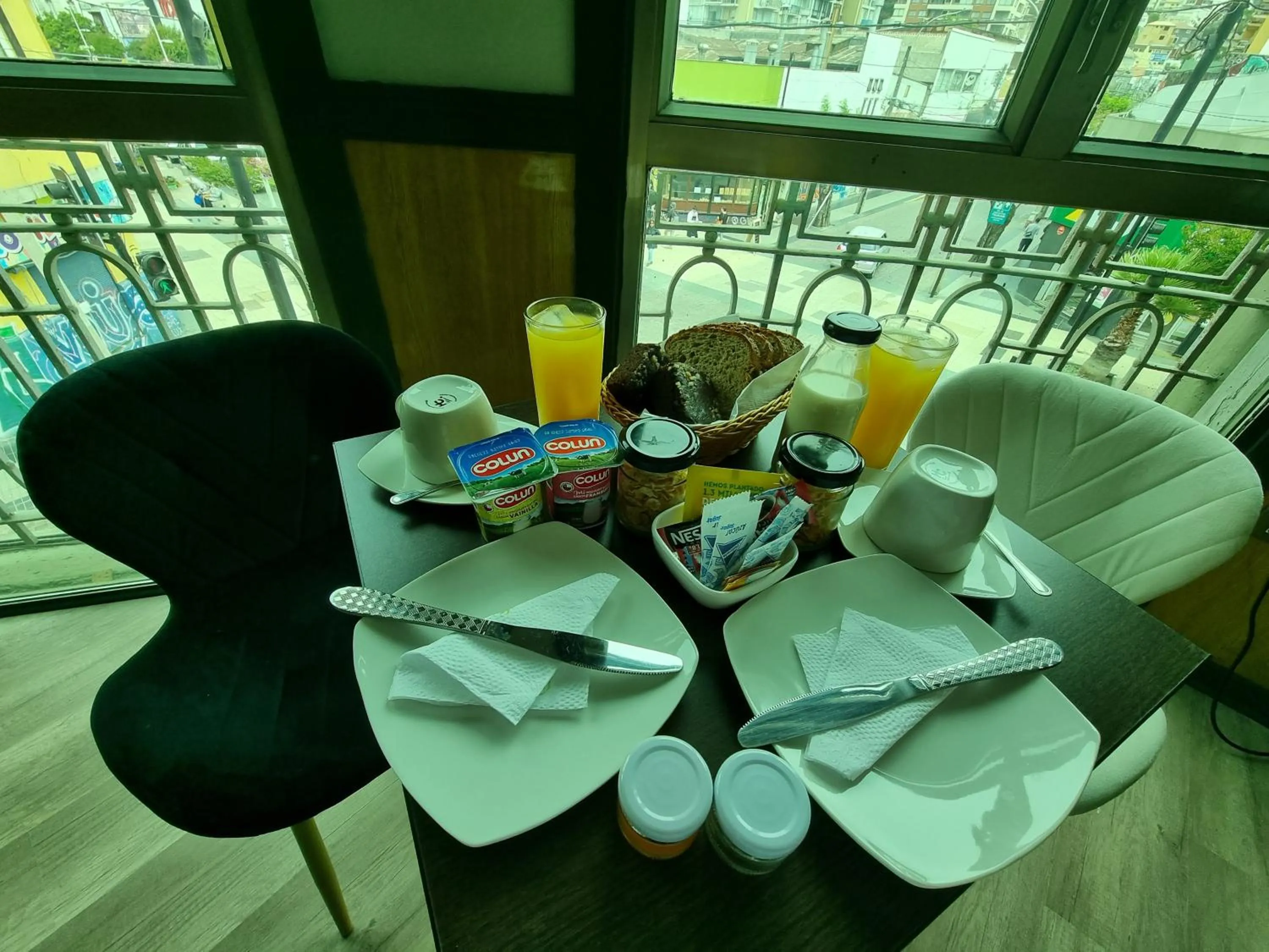 Food and drinks in Hotel Asturias