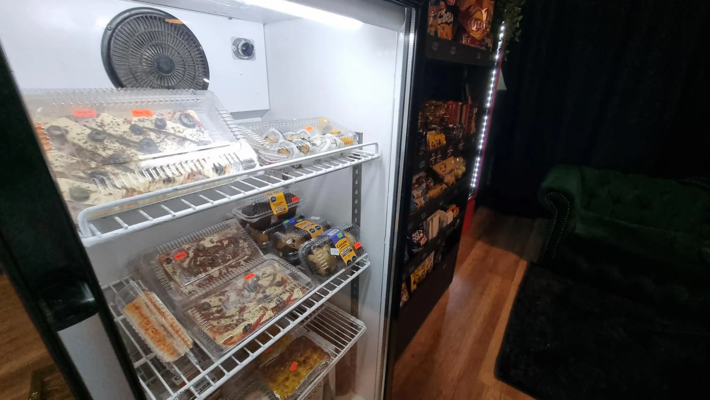 Kitchen or kitchenette in Hotel Asturias