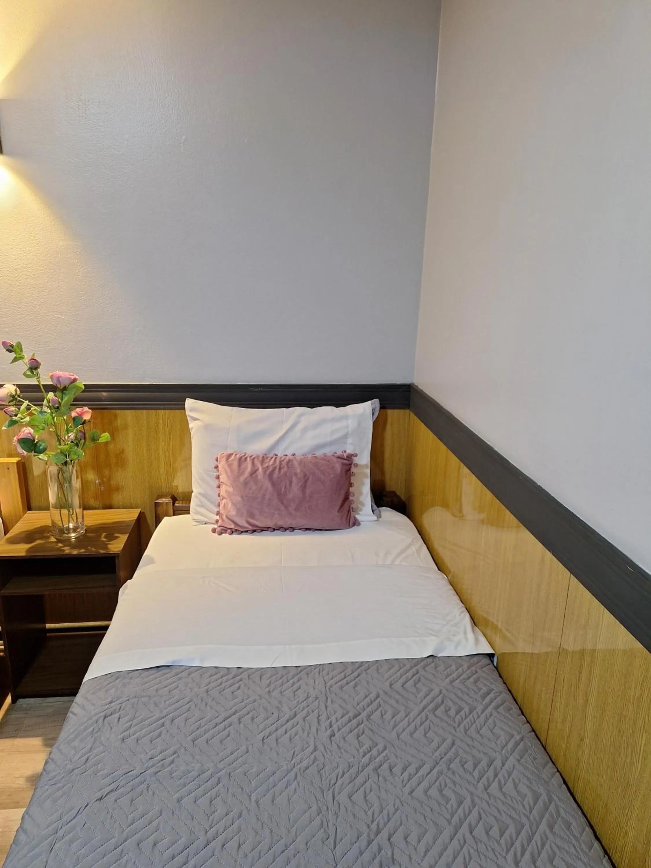 Bed in Hotel Asturias