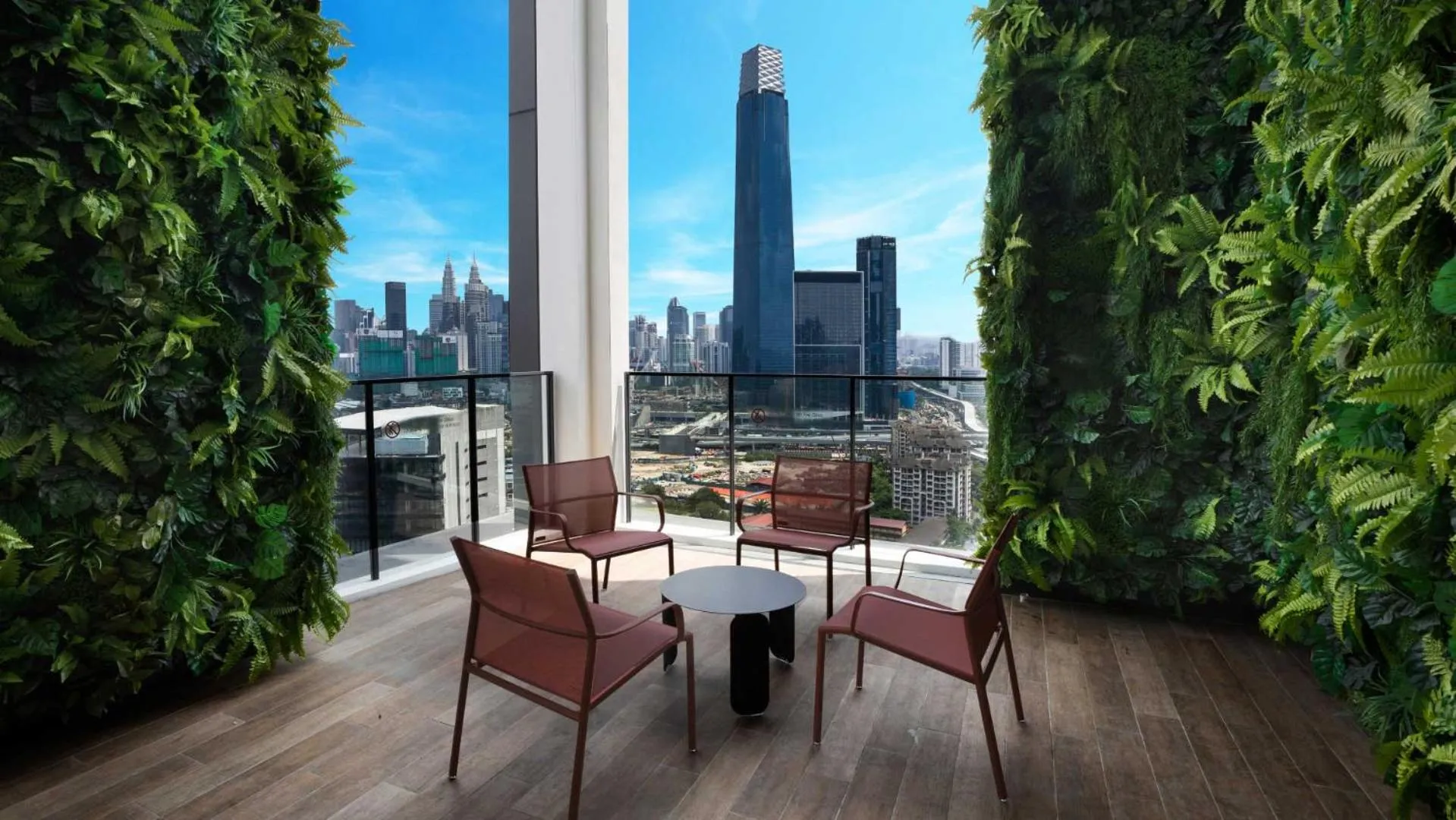 City view in Continew Residence by Shuen